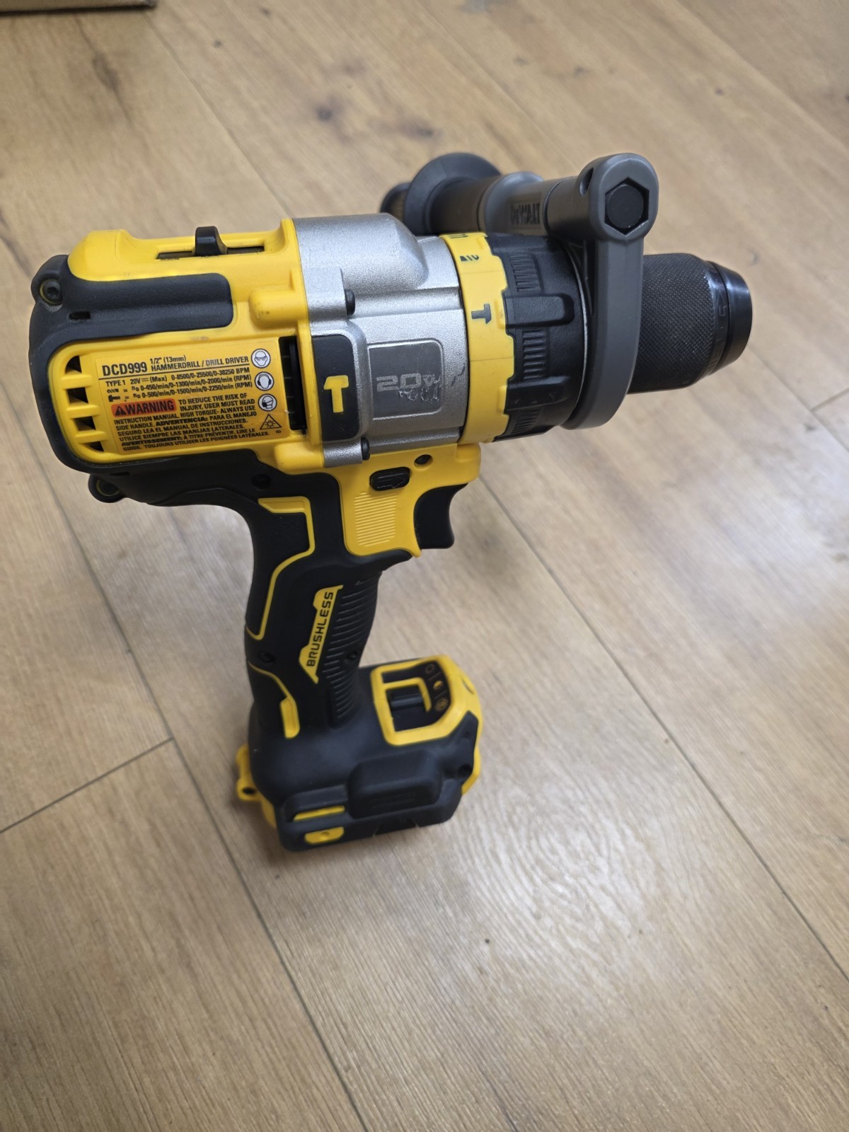 DEWALT DCD999 20V Brushless 1/2″ Hammer Drill Flexvolt Compatible