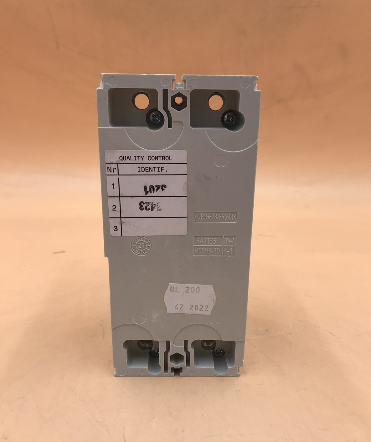 HOUSTON STOCK NEW ABB A2A200TW-2 SACE FORMULA A2A 200 AMP 240V FREE 2 DAY AIR