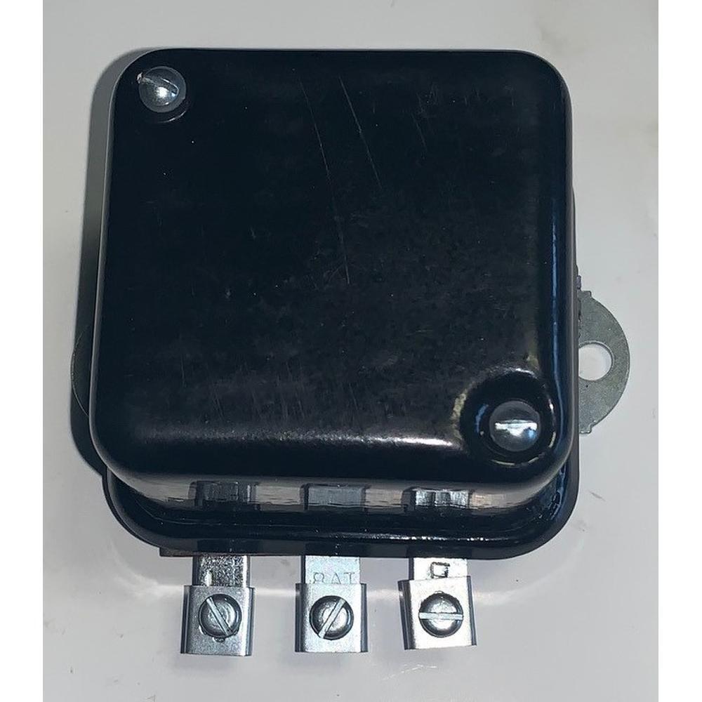 1700-0574 12 Volt Voltage Regulator Fits International IH 4100 4156 444 504 544