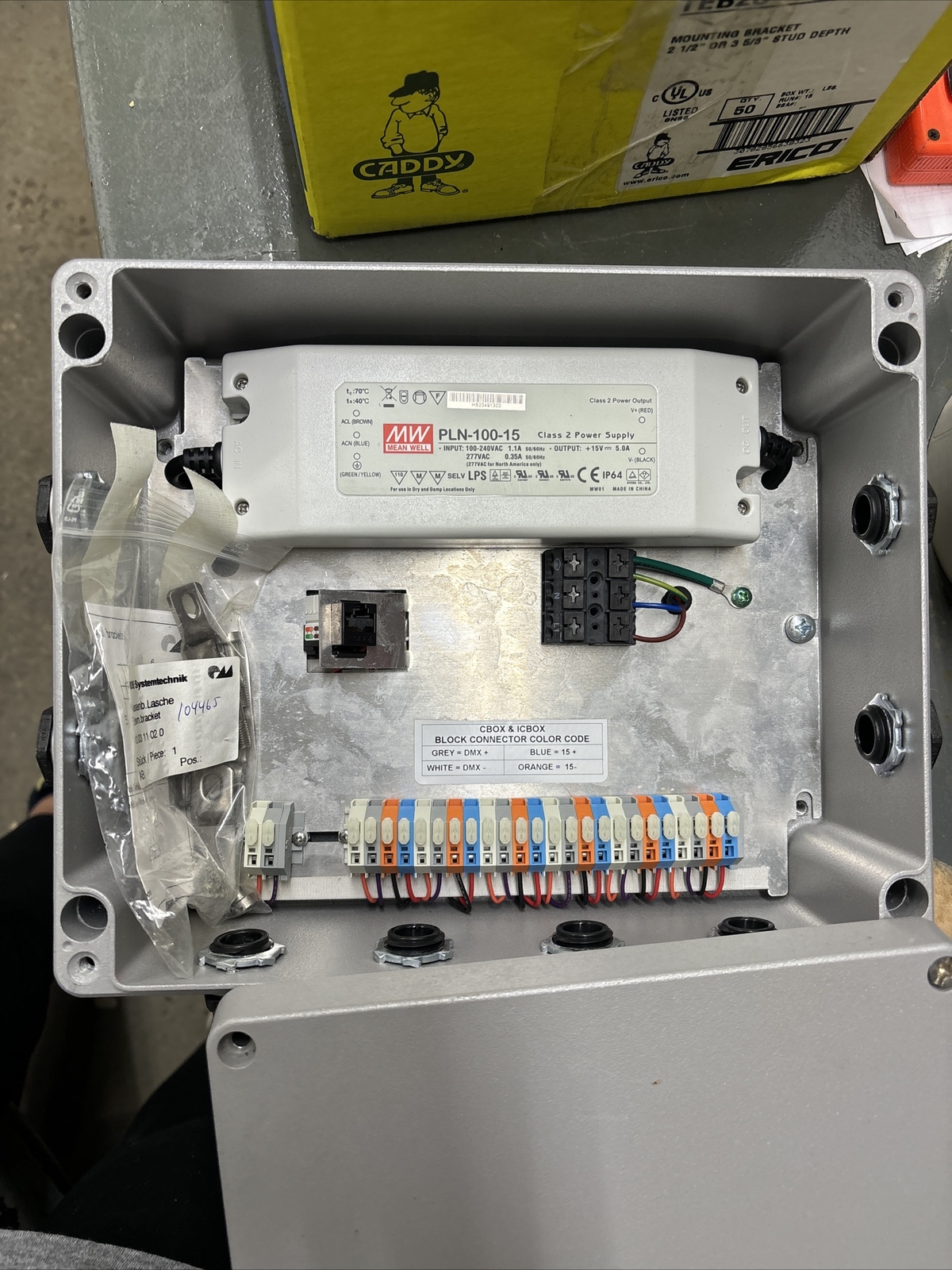 Lumenpulse CBOX100-120/208/240/277-15V-ST-SI
