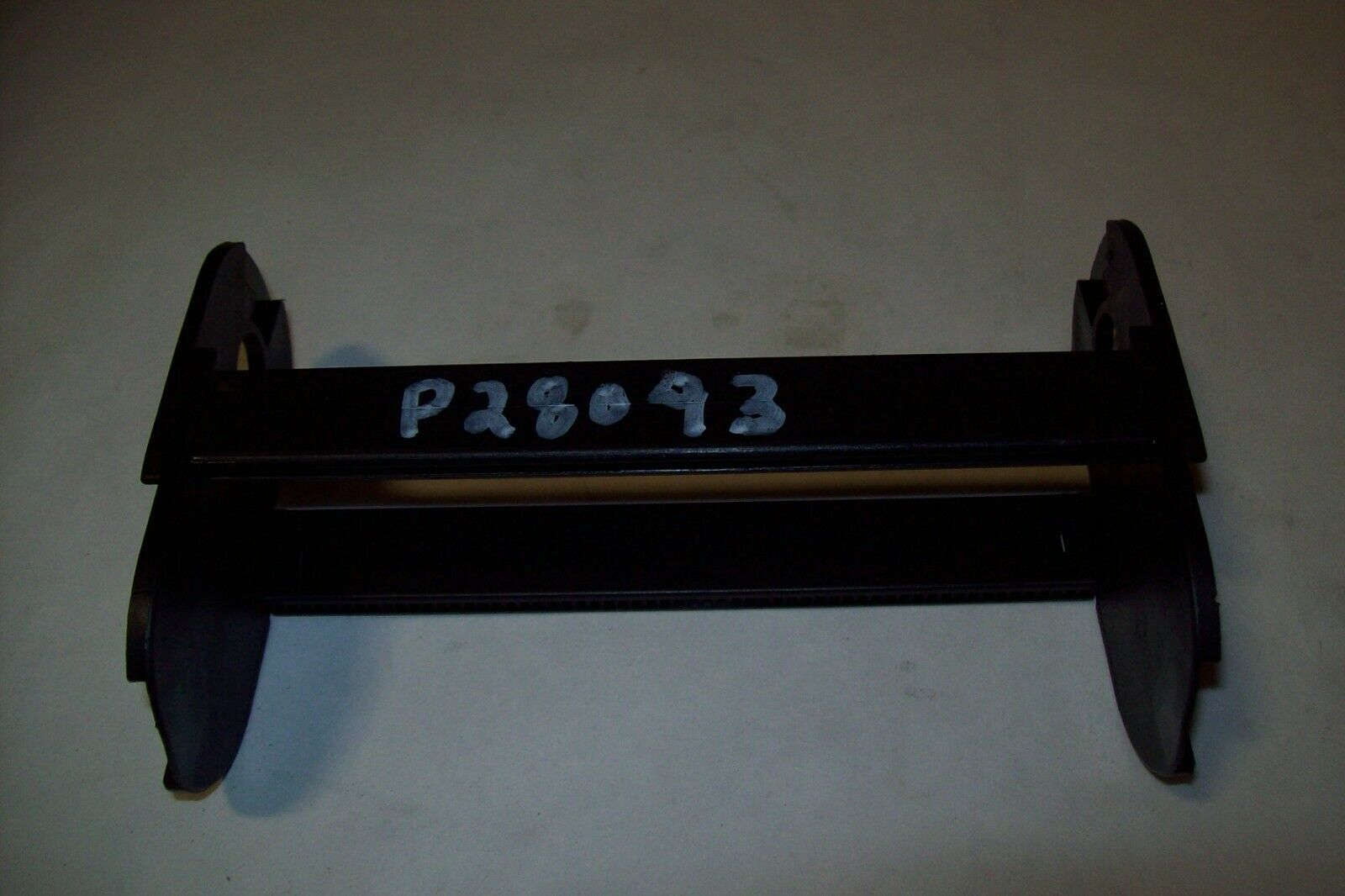 NIFTY LIFT TRACKING LINK (INCLUDING CROSSBAR) PART # P28093 FACTORY OEM PART