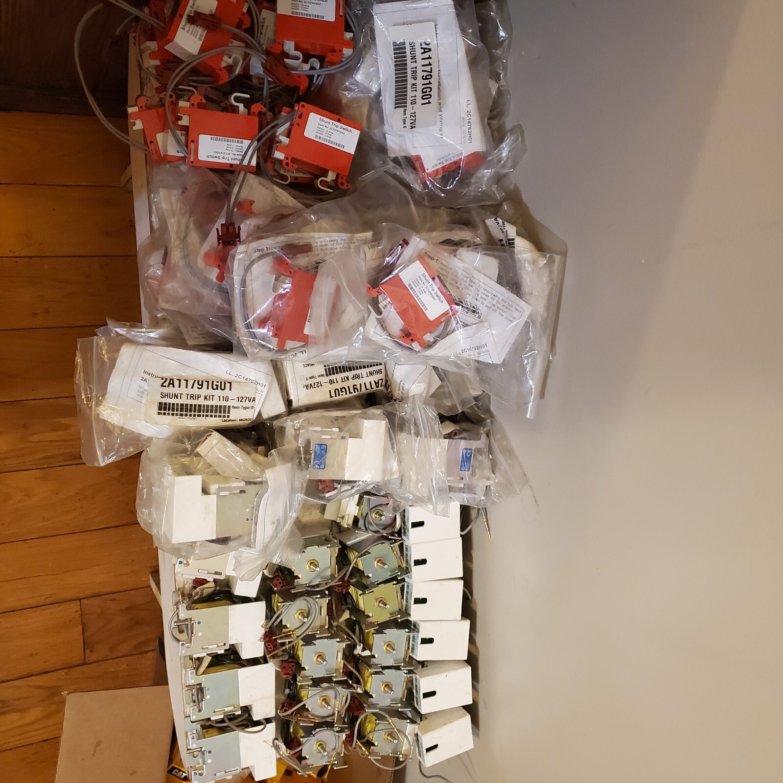 Shunt Trip Kit # 2A11791G01 110-127VAC 1,2,10 AMP 2c12790g06 2C12791G02