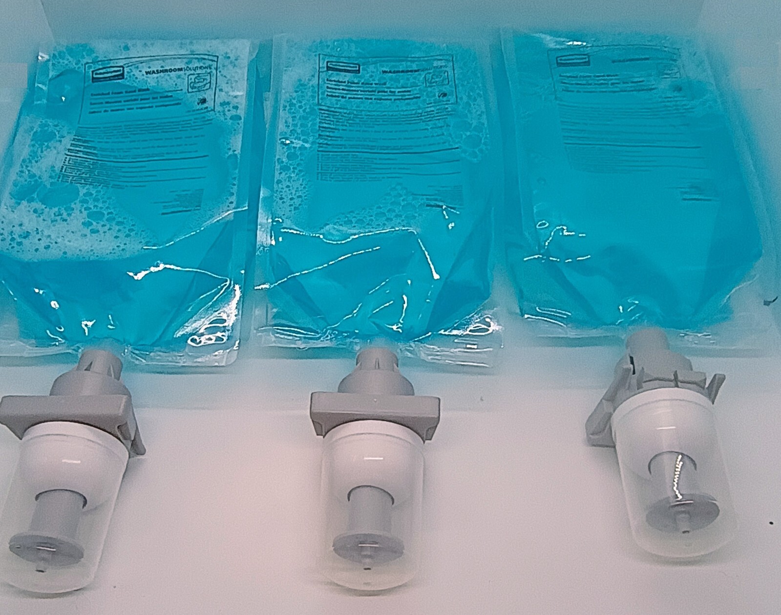 3 RUBBERMAID Enriched Foam Hand Wash / Soap Refills 1300 ml, 3486571, Flex