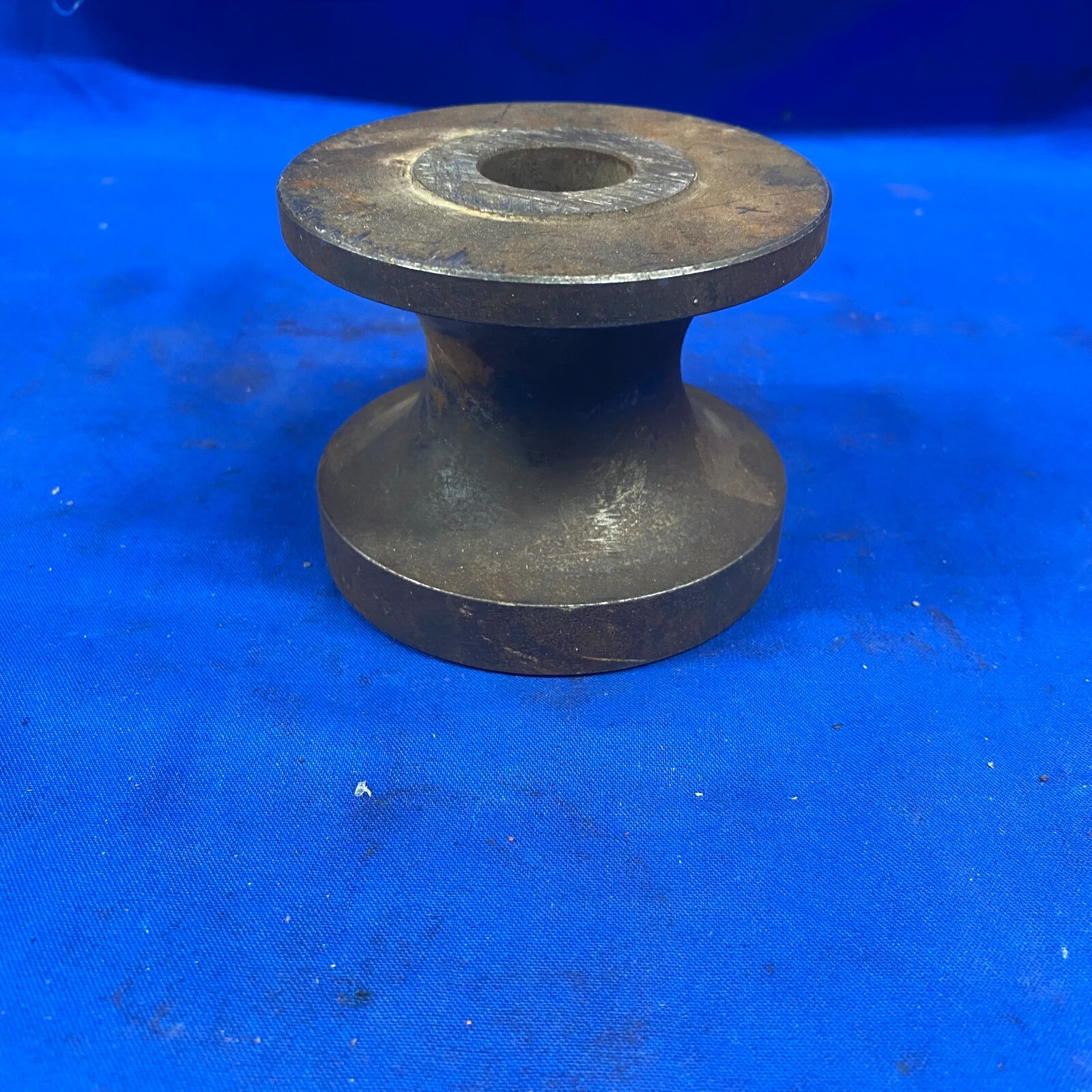ANTIQUE WINCH I-1/2″ INSIDE DIAMETER 1″ LENGTH 3-1/2″ HEIGHT 2-7/8″
