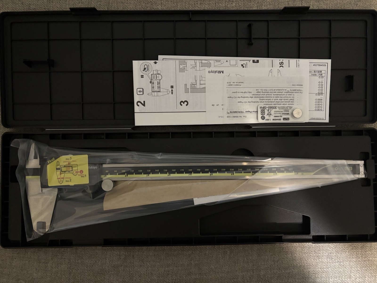 Mitutoyo 500-193-30 CD 12″ Absolute Digimatic Caliper 0-12″/300mm