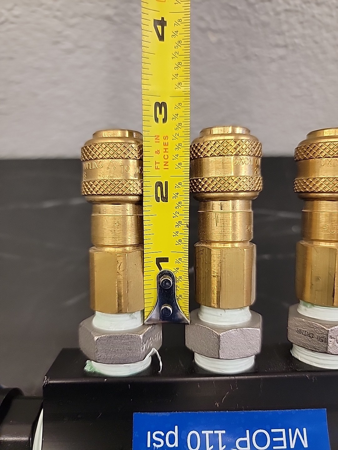 Unbrand Heavy Duty Air Manifolds 6 Valves Air MEOP 110 PSI W/ Dixon Valves