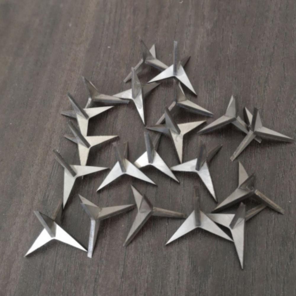 200Pcs Tire Puncture Spikes Heavy Portable Duty Carbon Steel Triangle RoadSpikes