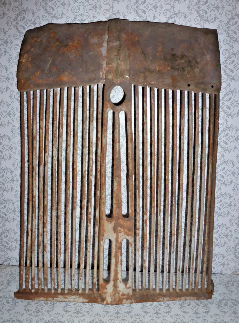 Original # 8N8204 FRONT GRILLE fits FORD 2N 8N 9N TRACTORS Vintage 1940’s