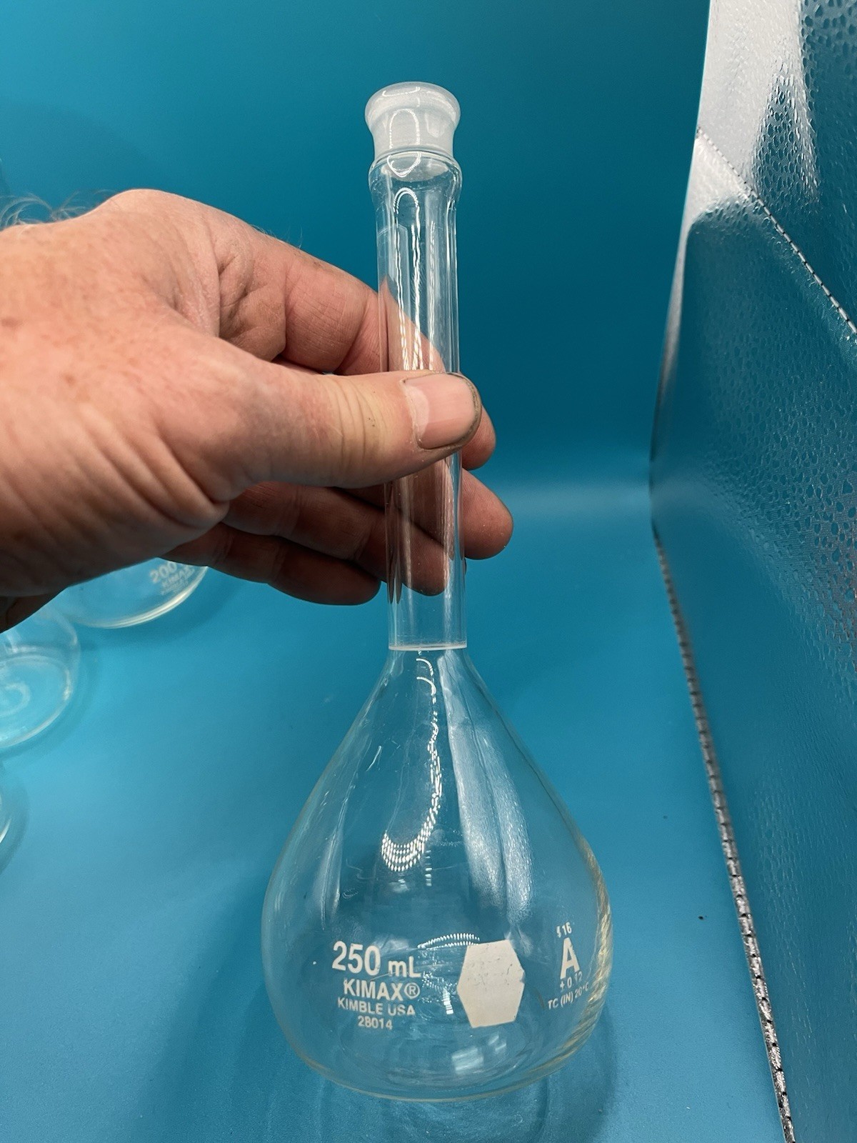 Lot of 6 Volumetric Flasks, Various sizes:10, 25, 50, 100, 200, 250 mL