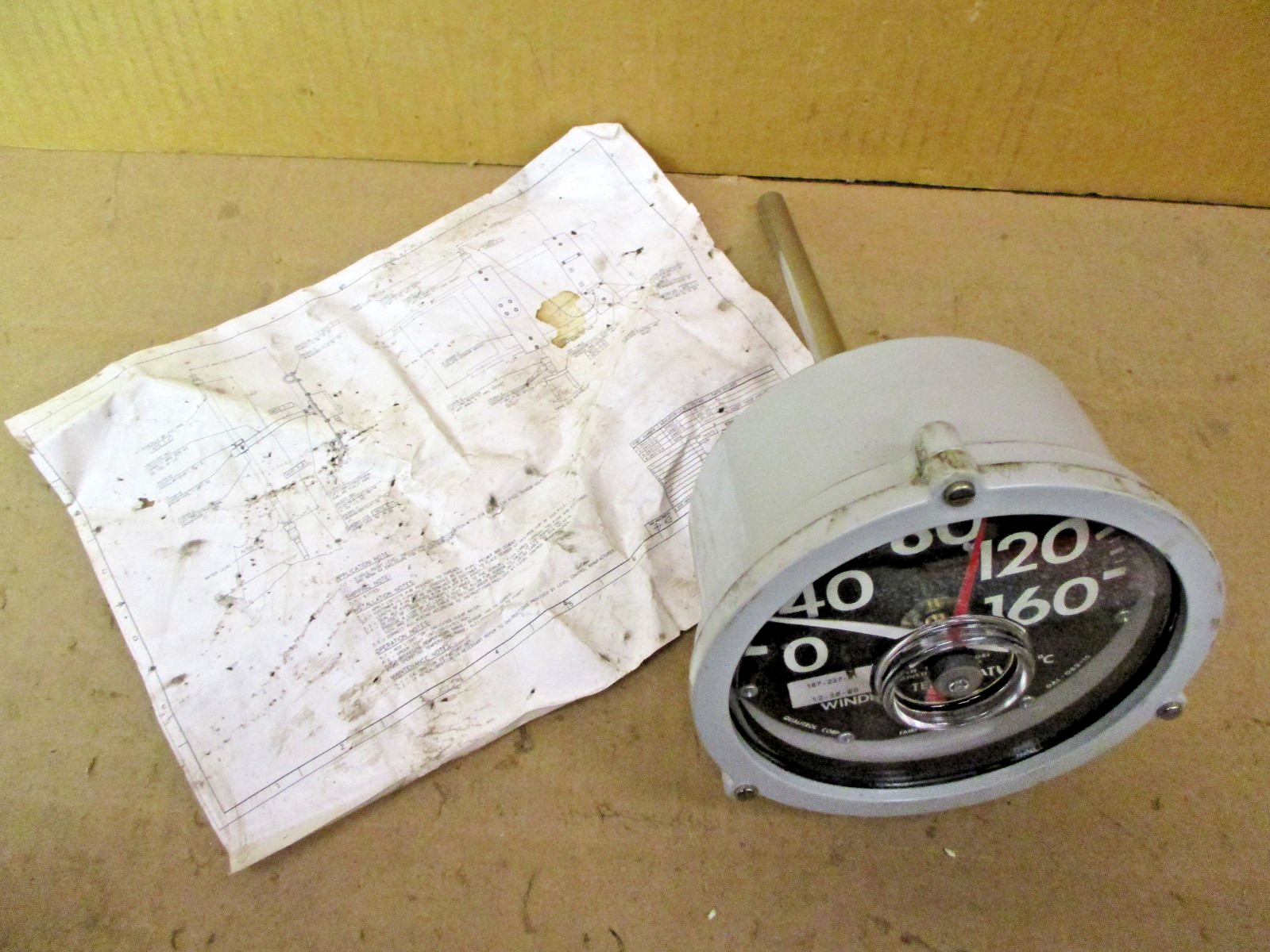 New Open Box Qualitrol Corp. 167-237-01 DAL-082-15 Temperature Gauge 53707DN