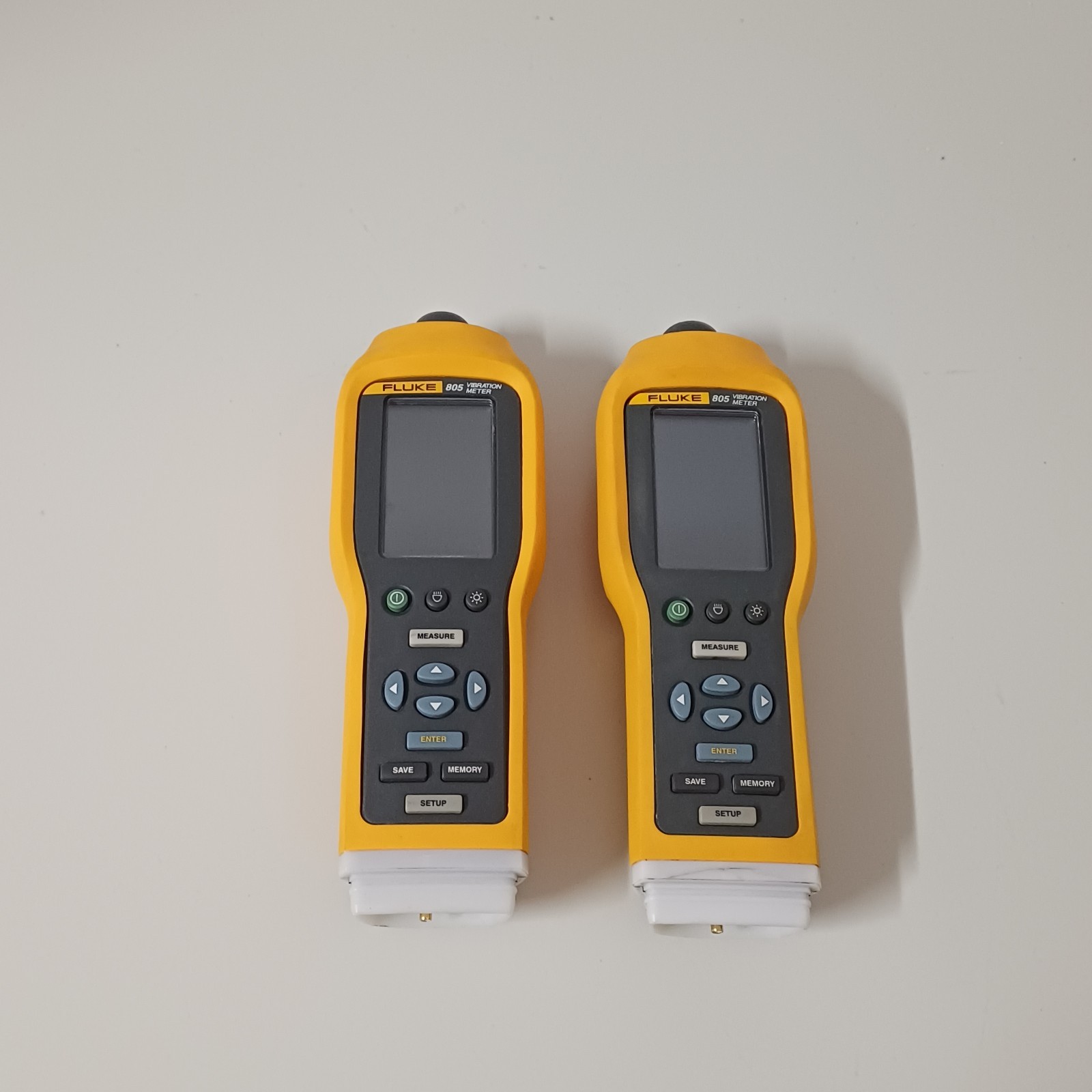FLUKE 805 Vibration Meter below cap not available