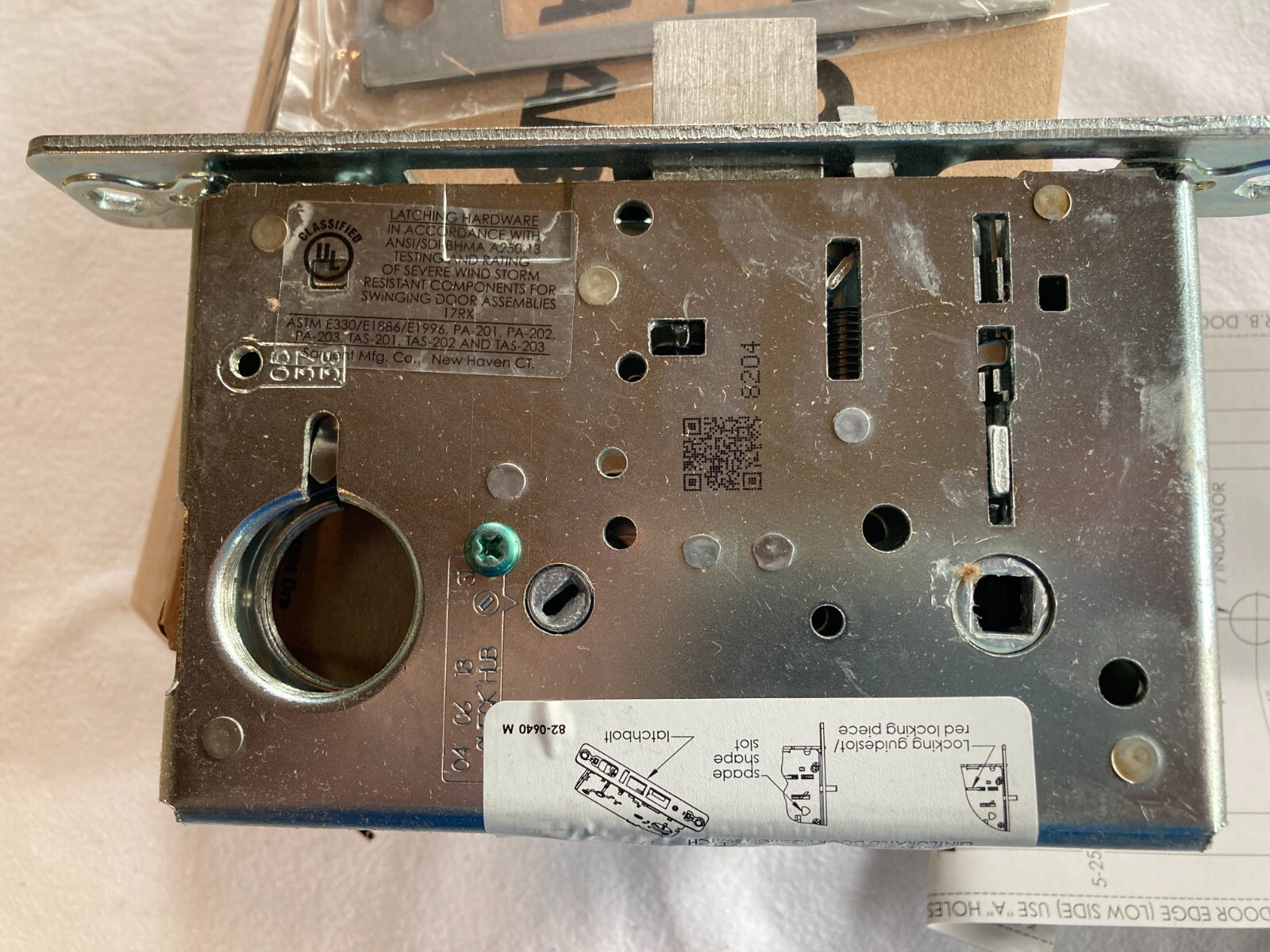 Assa Abloy Sargent BP-8204-26D, 1-1/4 1-3/4 Storeroom Mortise Lock Body, Satin F