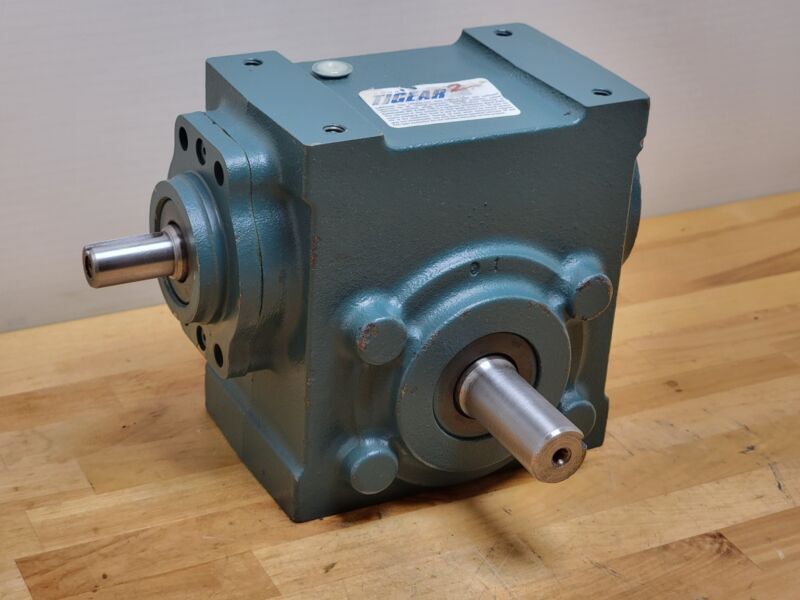 Baldor Tigear2 Speed Reducer, Gear Box, 17S15R, 15:1 Ratio, 17-S-15-R