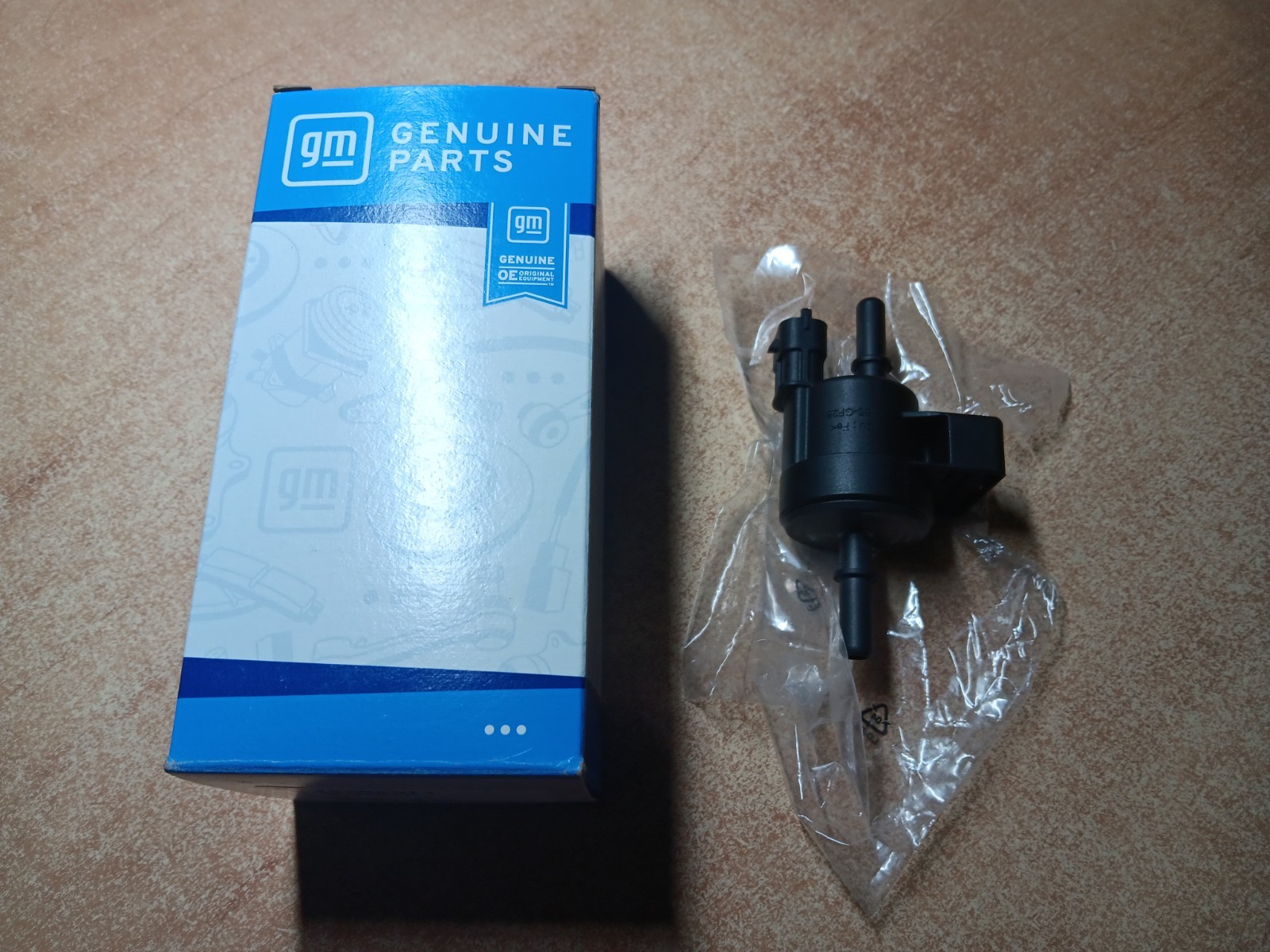 AC DELCO GM VAPOR CANNISTER PURGE VALVE 28289971 GENUINE UNUSED