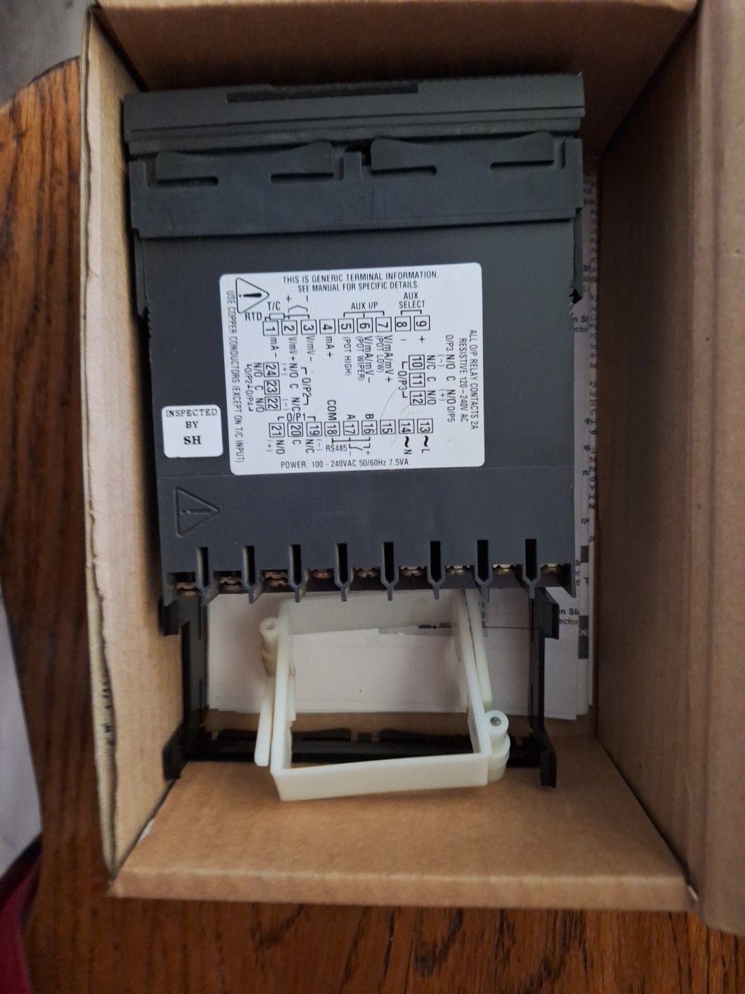 HONEYWELL UDC1700 MICRO-PRO DIGITAL CONTROLLER 100-240VAC