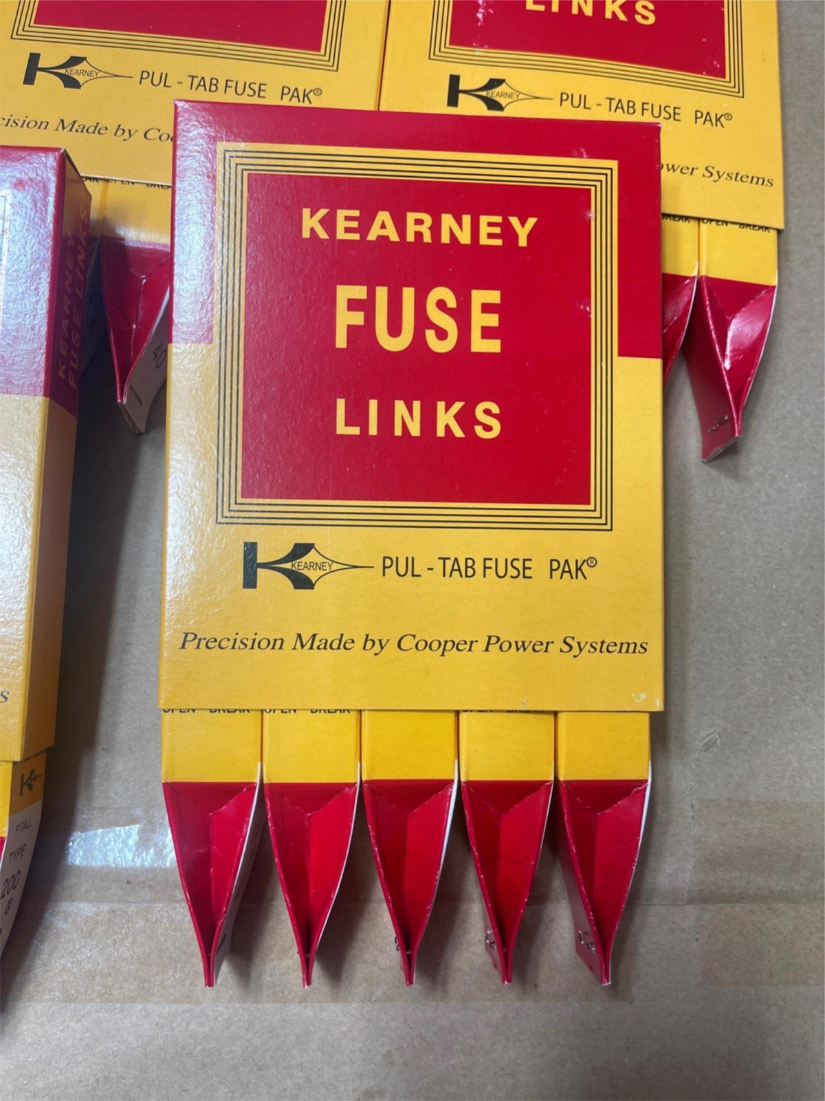 25x Pack Lot Eaton 11040CPS Kearney Fit All 40A Type 200 Fuse Link