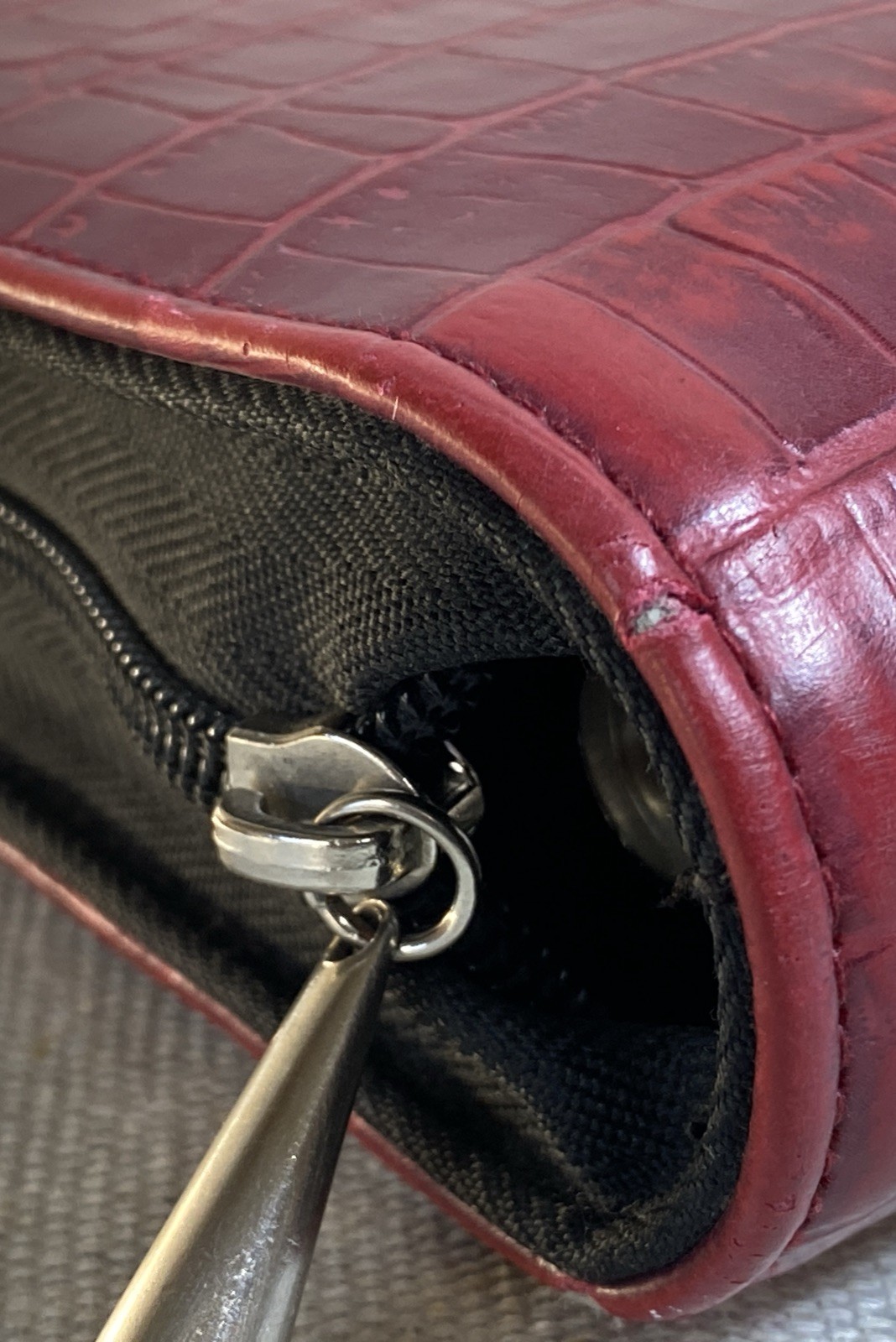 Day Runner Burgundy/Red Faux Croc Zip Planner Binder Organizer Wallet 6 Ring Vtg