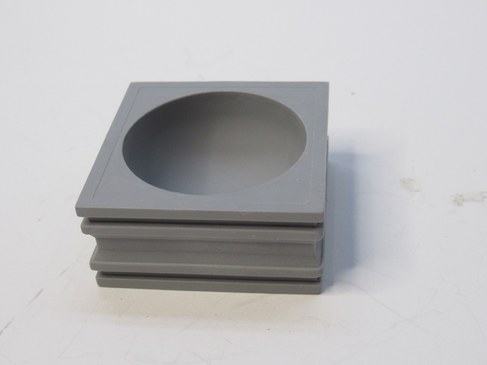 (NEW) ICOTEK 41252 BTG Density Insert Blind Grommet 40 x 40 x 20mm