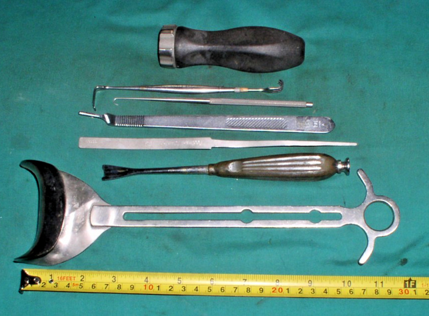 Lot of 7 Used Surgical Instruments/Tools medical TJ7151