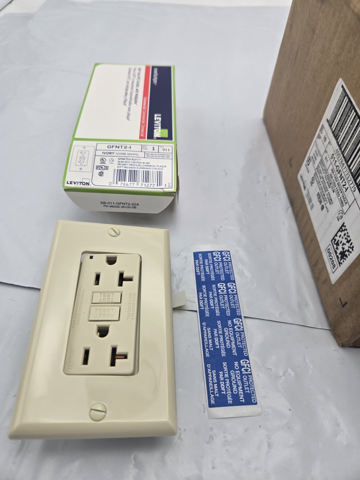 Leviton Ivory Self-Test GFCI Outlet with Wall Plate, 20A, GFNT2-I LOT OF 10