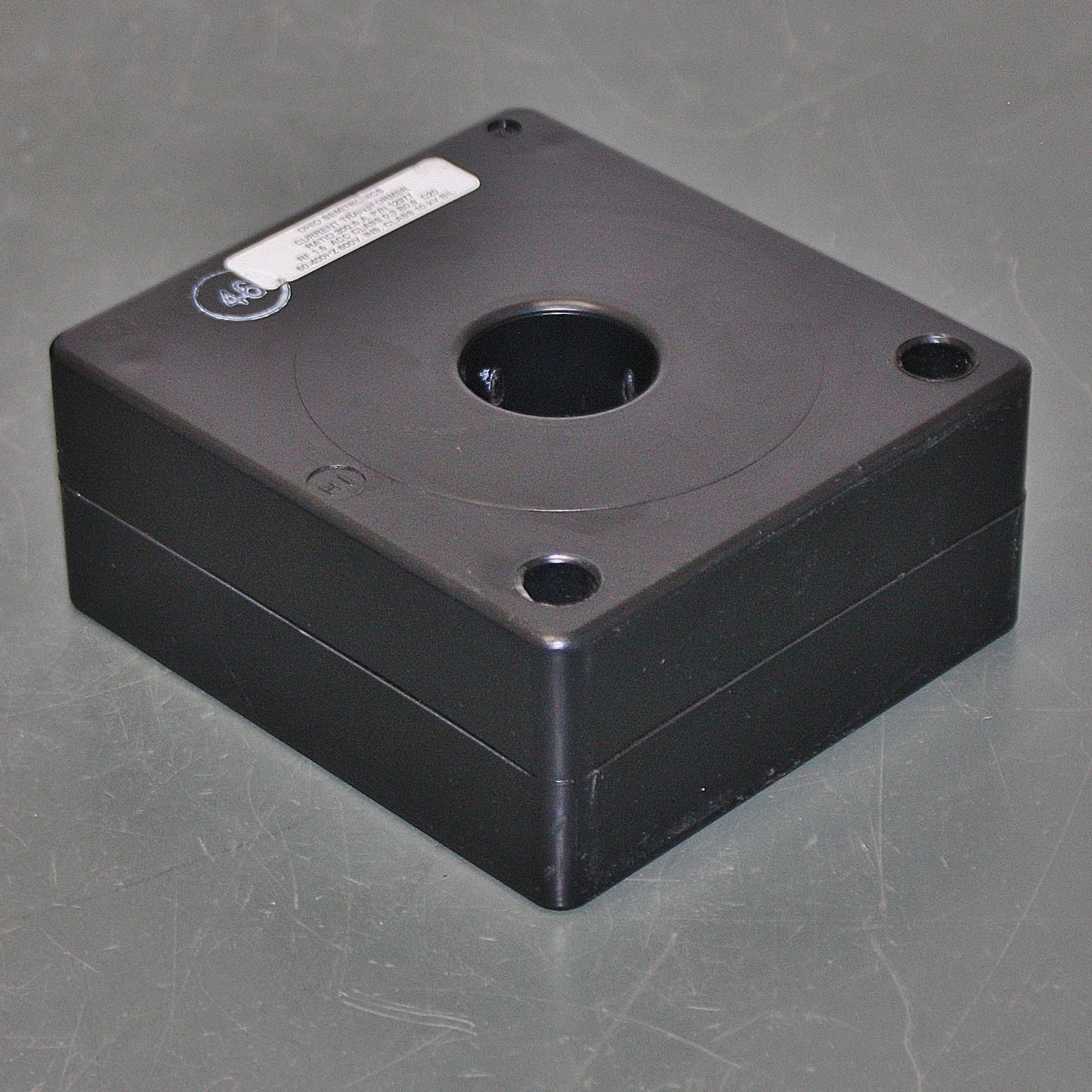 Ohio Semtronics Current Transformer 12977, 300:5, Class 0.3 B0.9, C20, 600V