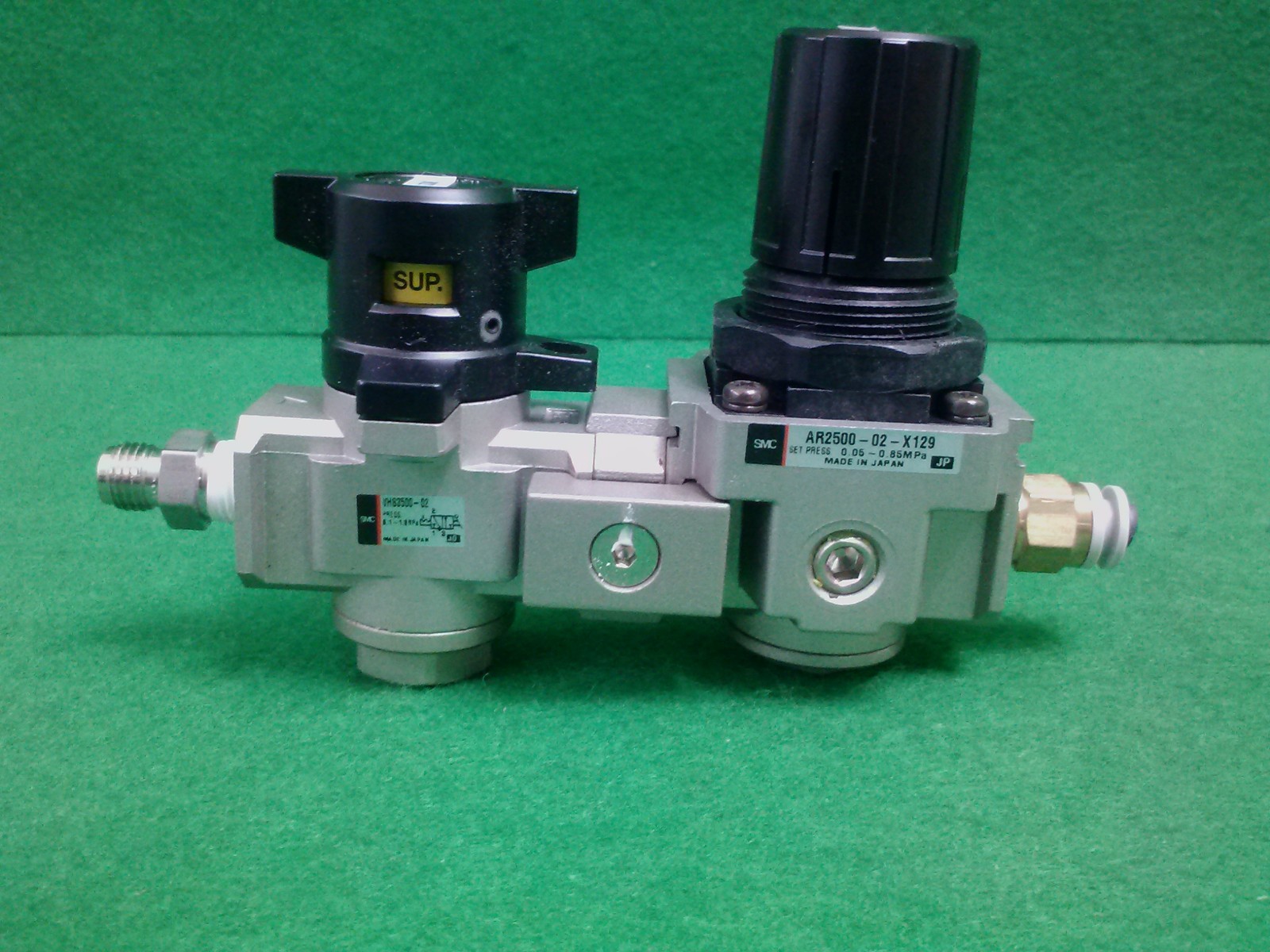 SMC VH83500-02 AC2590-02X648 AR2500-02-X129, VALVE, USED