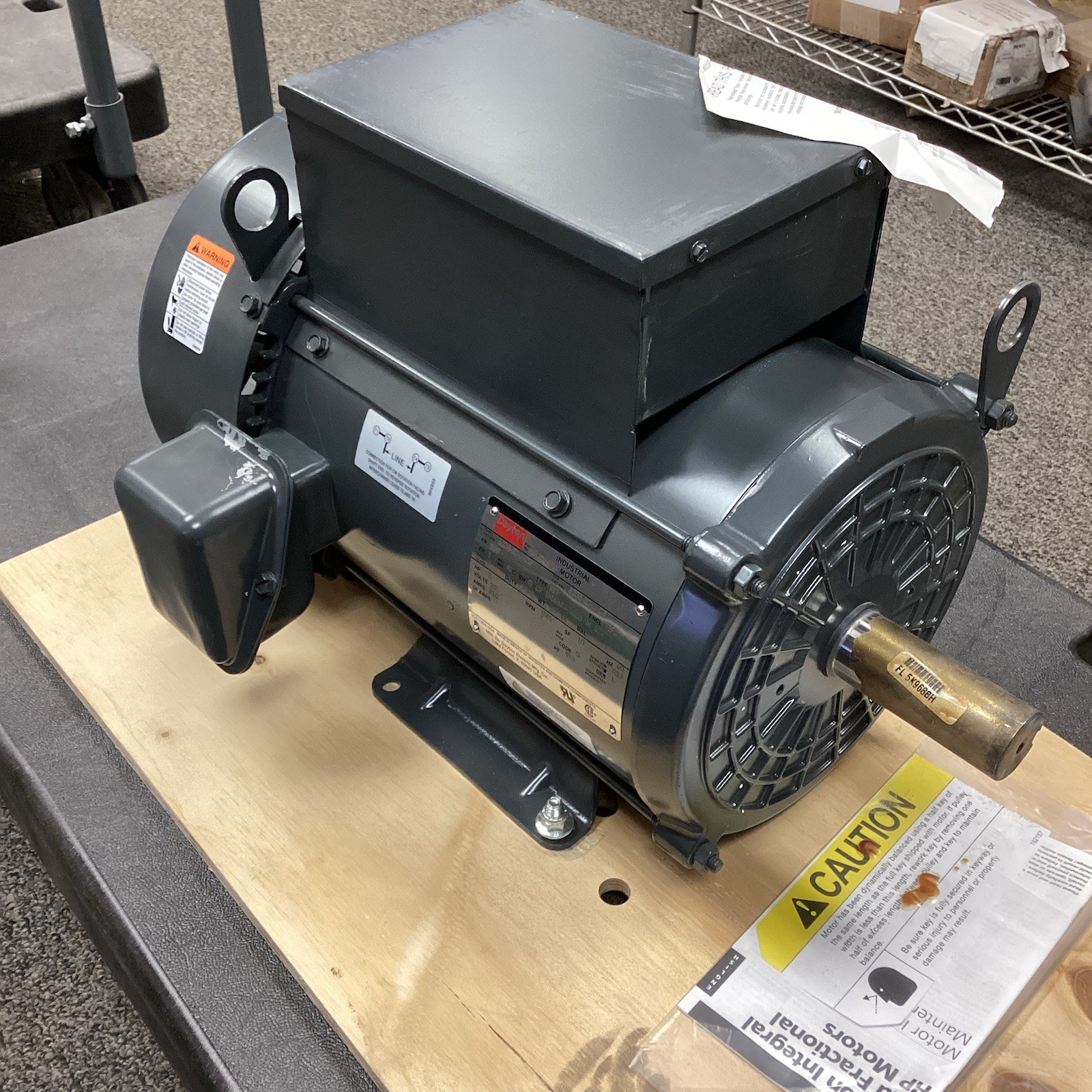 DAYTON 5K968 General Purpose Motor 5hp 230V 1 3/8″ x 3 3/8″