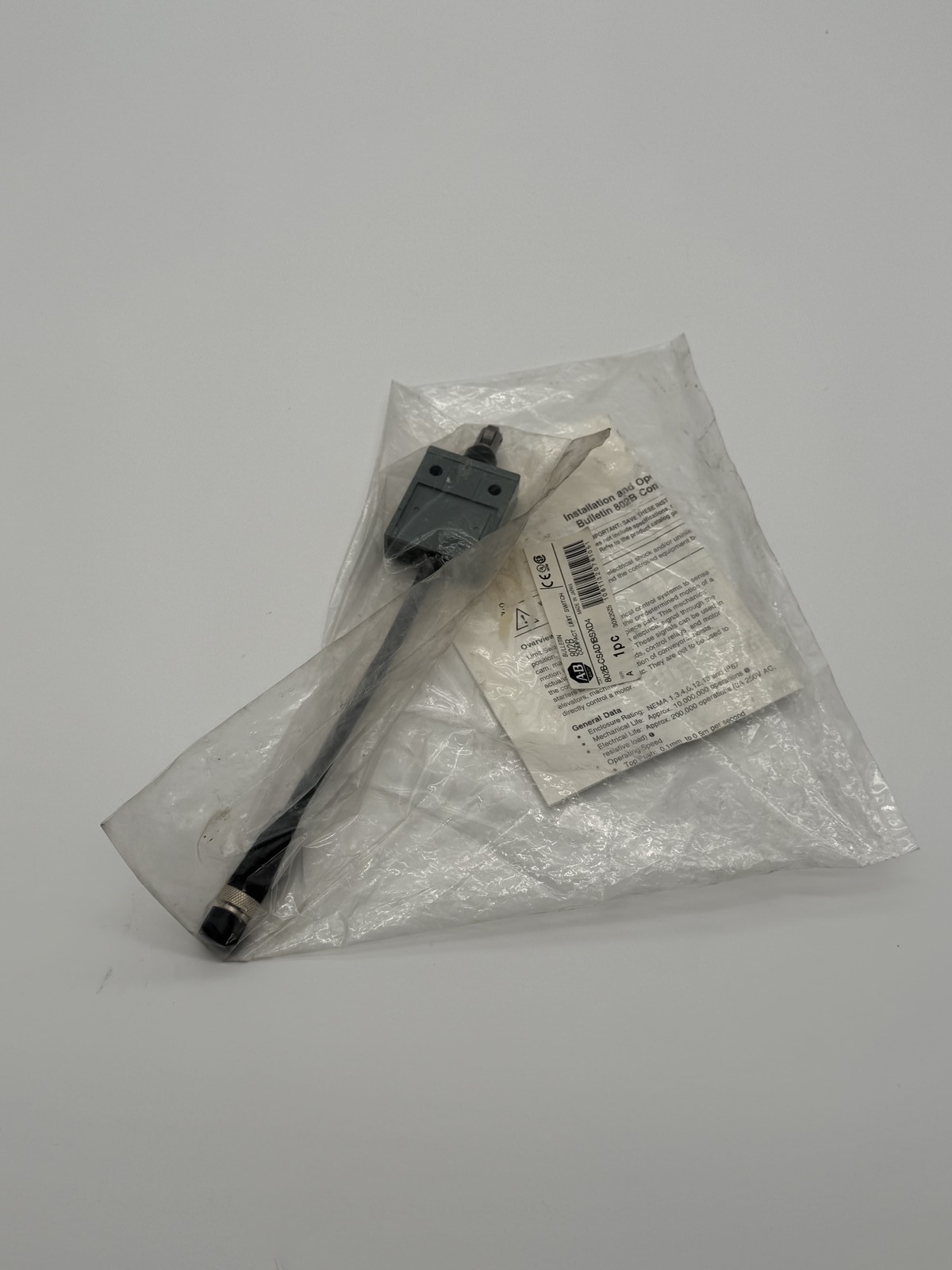 802B-CSAD1BSXD4 Limit Switch New