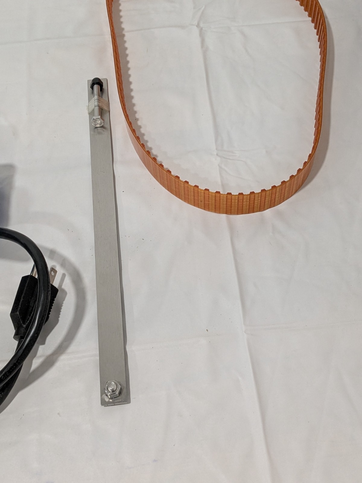 Mini-Skimmer Oil Skimmer: 1.00 GPH, 12.00″ Reach 36605