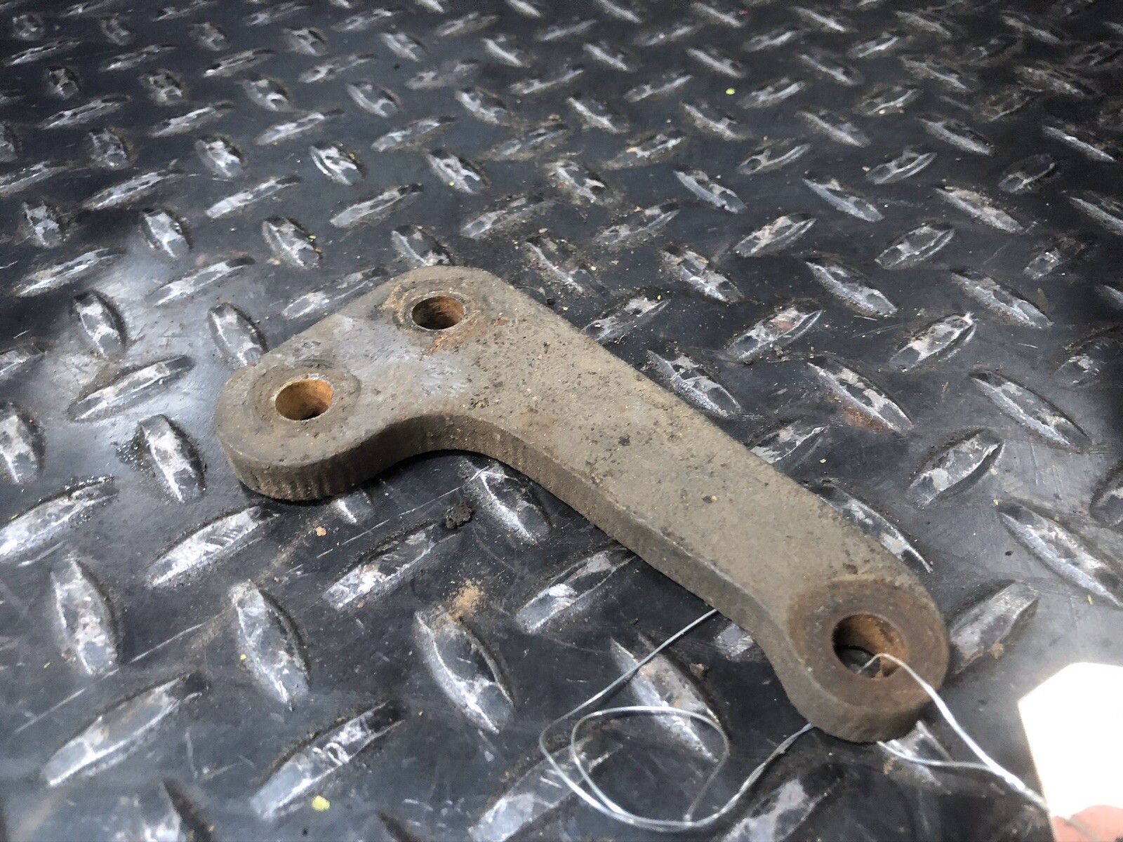 CL-1753668 Bracket Clark C500 Y50 Y355 Forklift Good Used Ref# 12.100