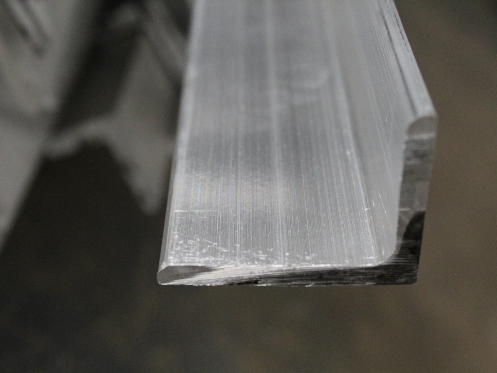 2″x 1-1/2″x 3/16″ ALUMINUM 6061 T6 ANGLE BAR 12″ long T6 Extruded Mill Stock New