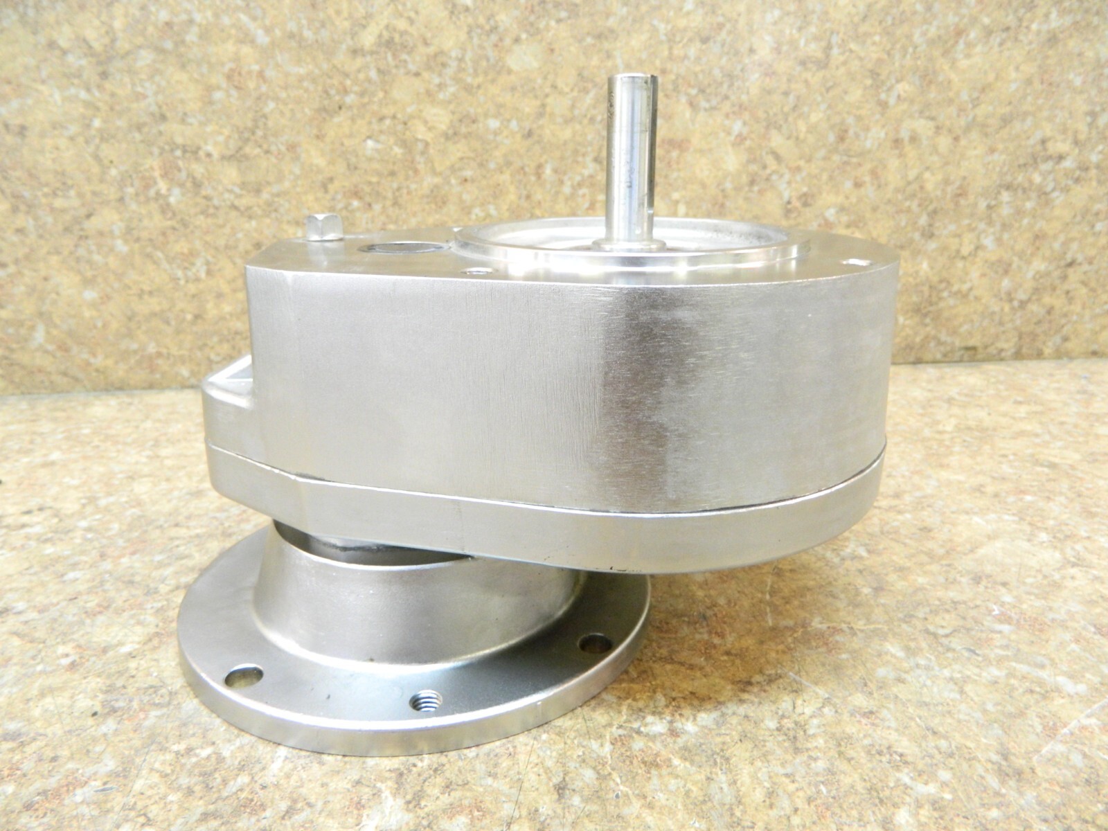 STERLING ELECTRIC Stainless Steel S2RFQY07583 3:1 Ratio Multiplier 56C / 56C