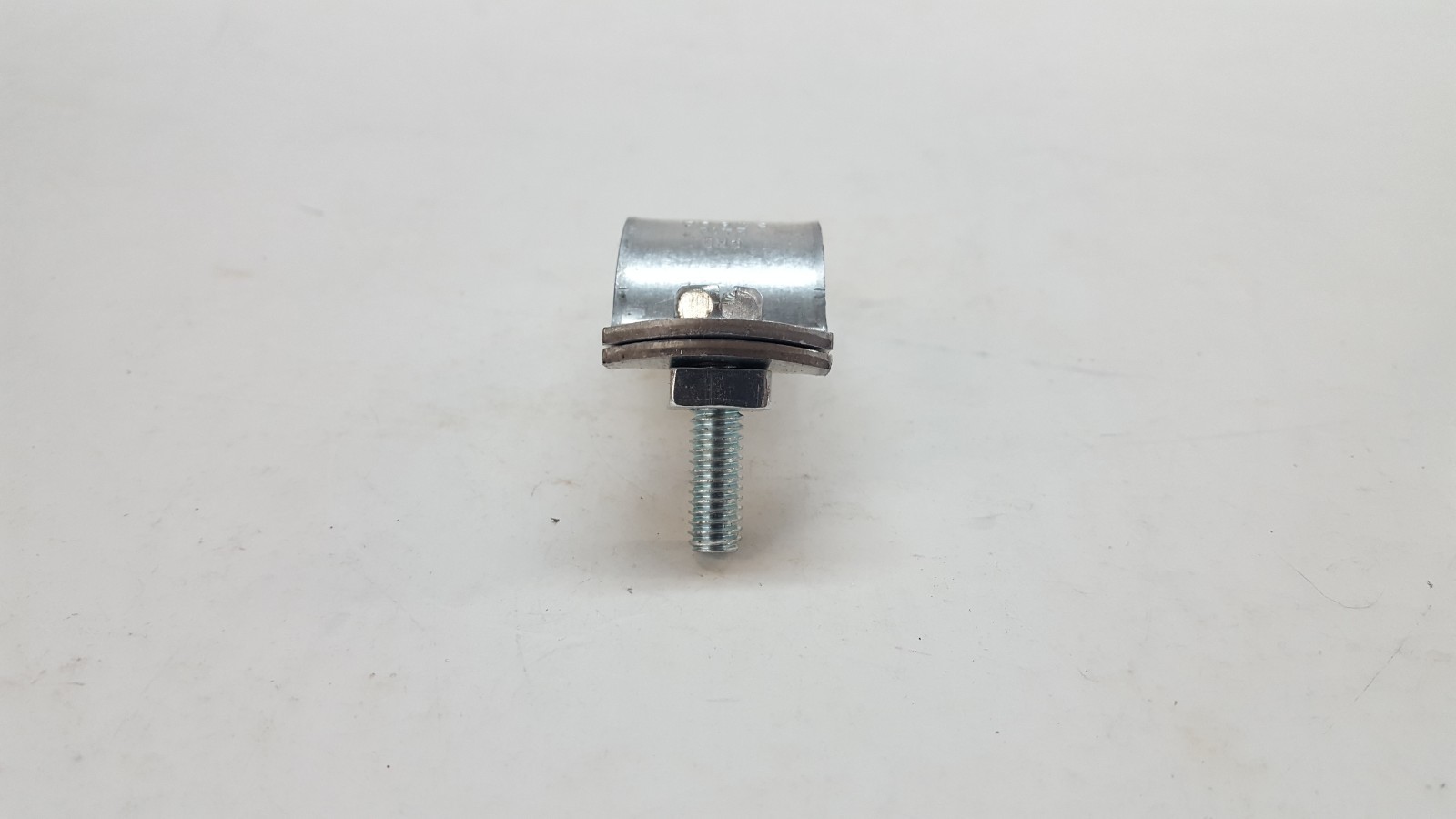 Bx/50 PHD Manufacturing Inc 2416, S2416AEG O.D. Strut Clamp 2 1/8″