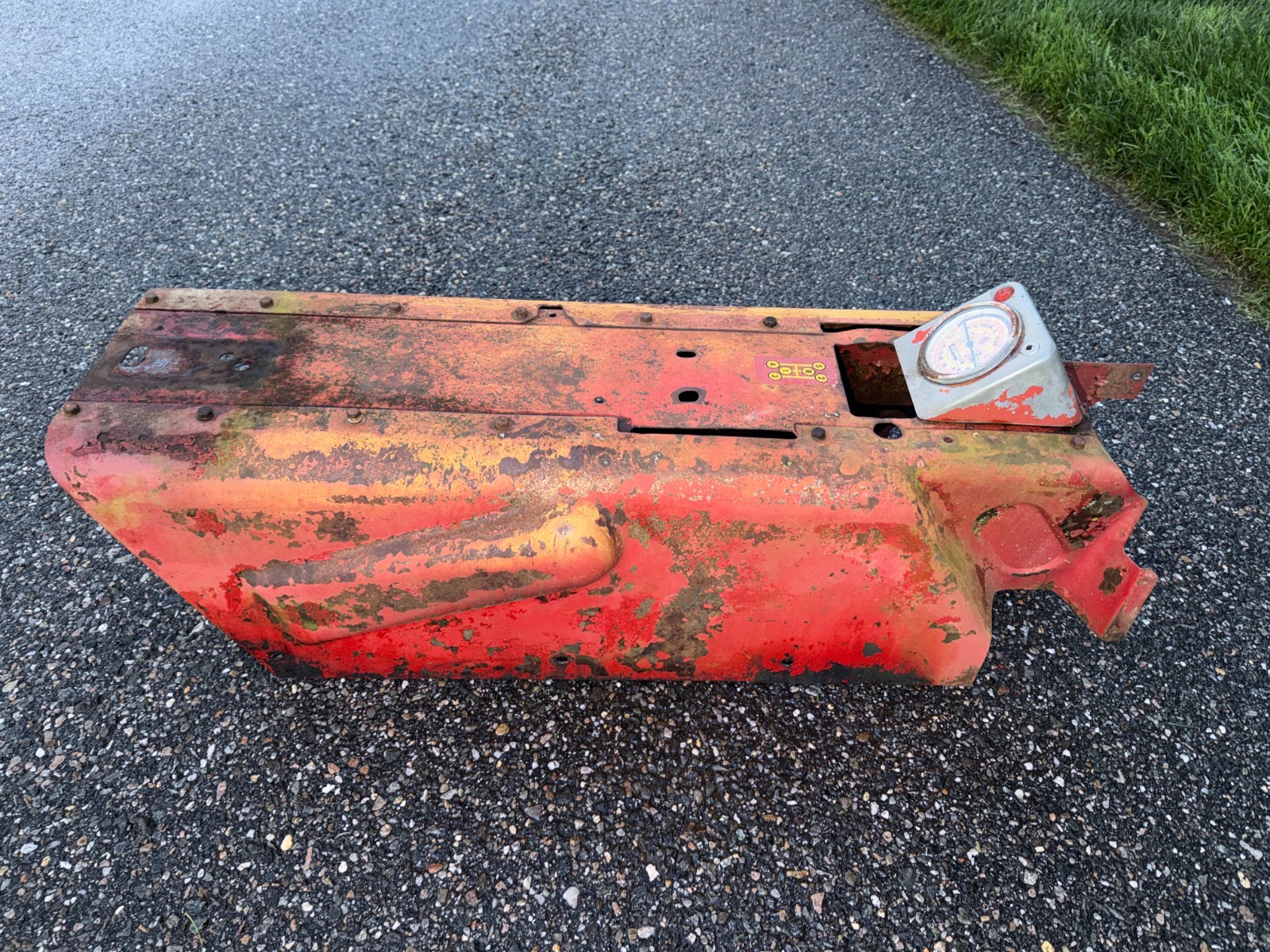 Massey Harris 333 444 Hydraulic Control Cover & Tachometer
