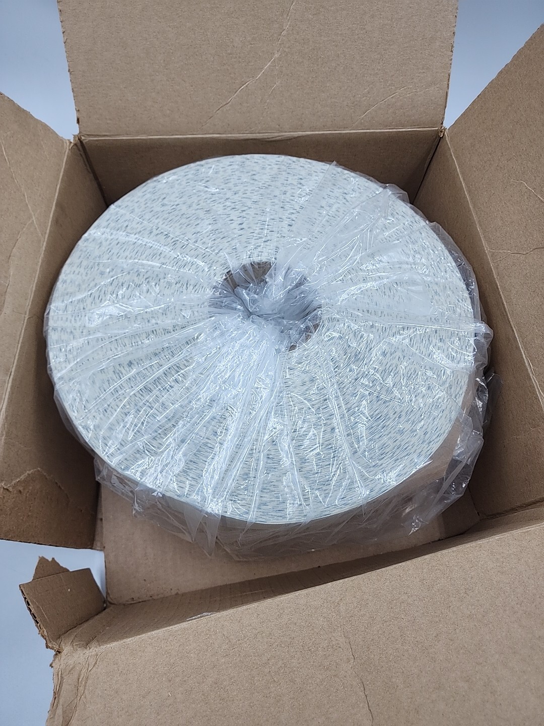 45000 1-1/2″ Glue Tab 3 Roll High Tack Low Profile Translucent Non Perforated