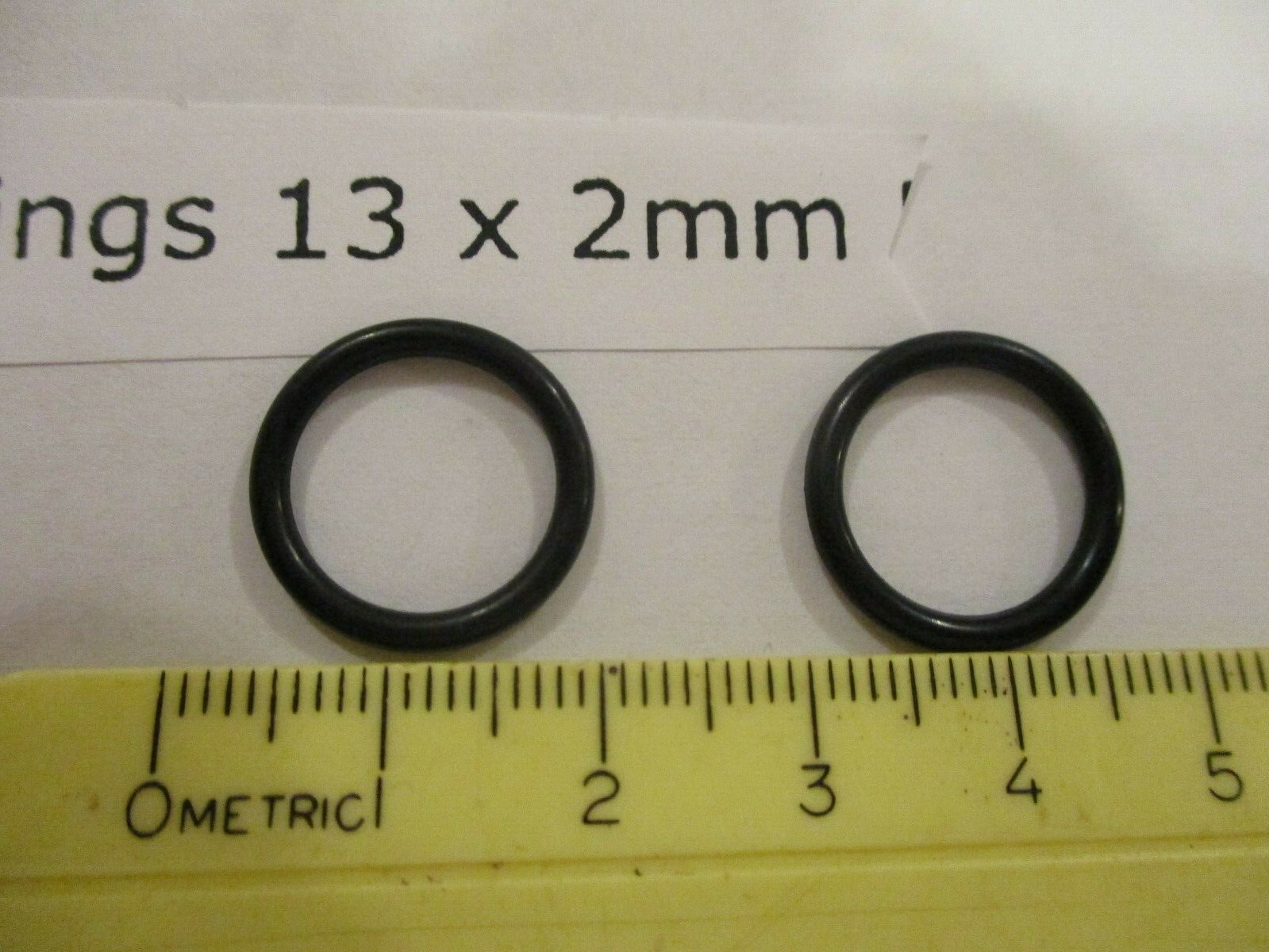 13mm ID x 17mm OD x 2mm thick O-ring. Buna-70. Quan 5.