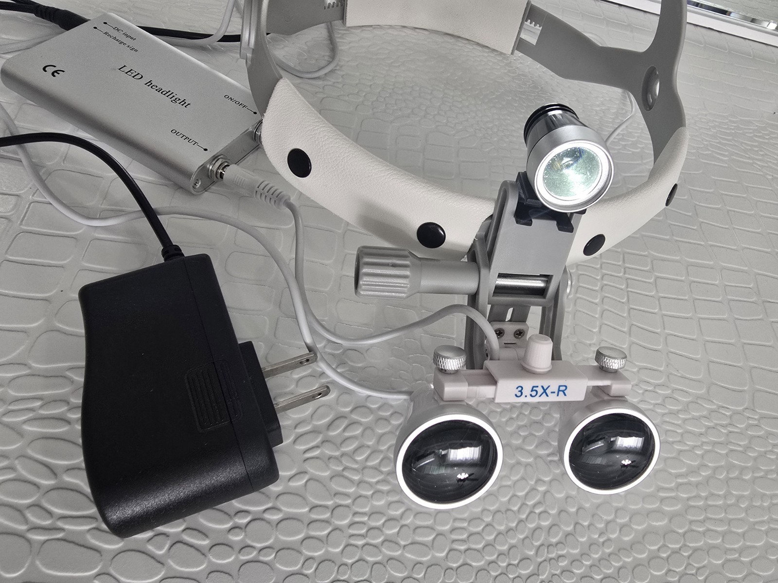 3.5X-R Dental Surgical Loupes Headband LED Rechargeable Battery