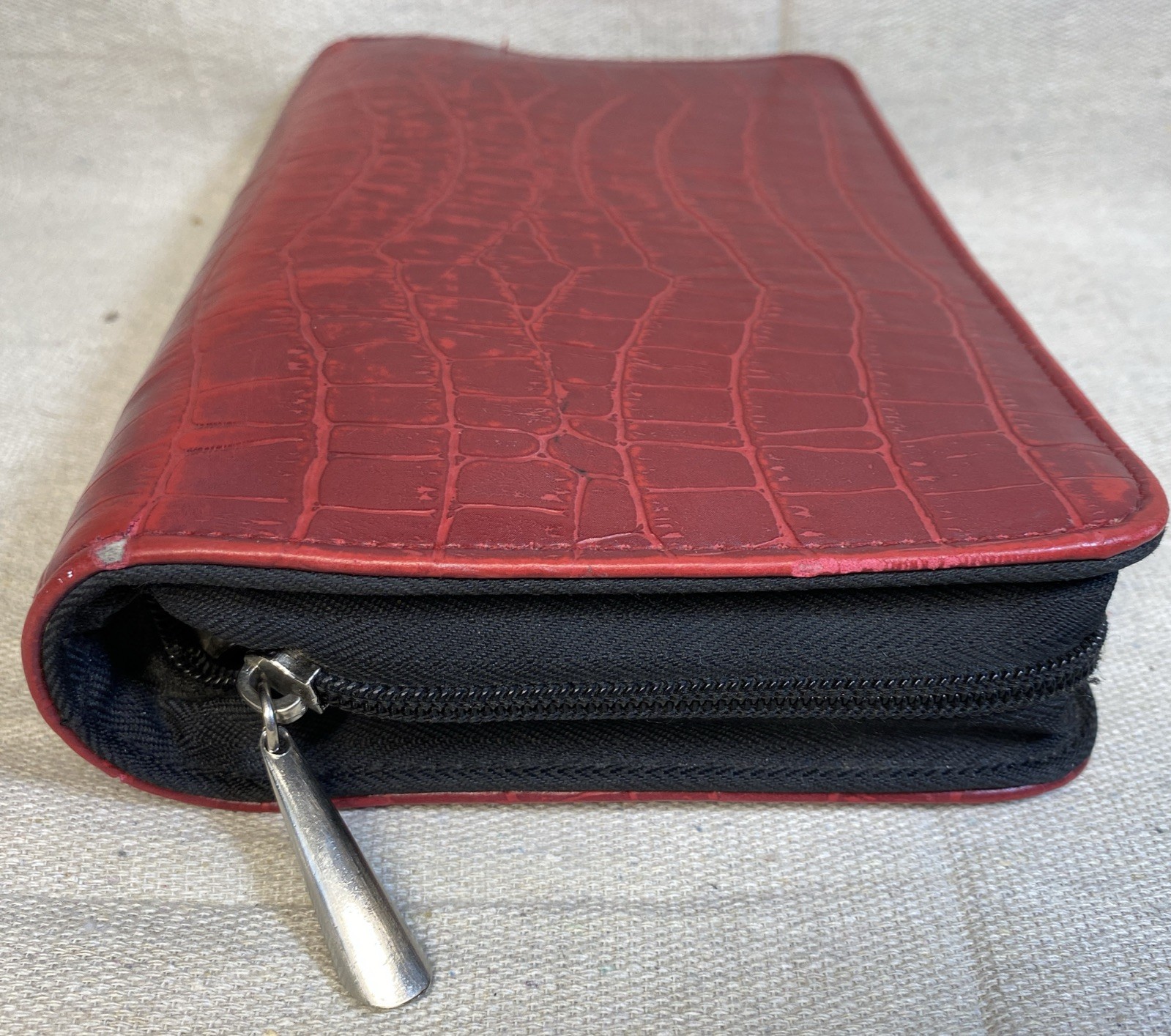 Day Runner Burgundy/Red Faux Croc Zip Planner Binder Organizer Wallet 6 Ring Vtg