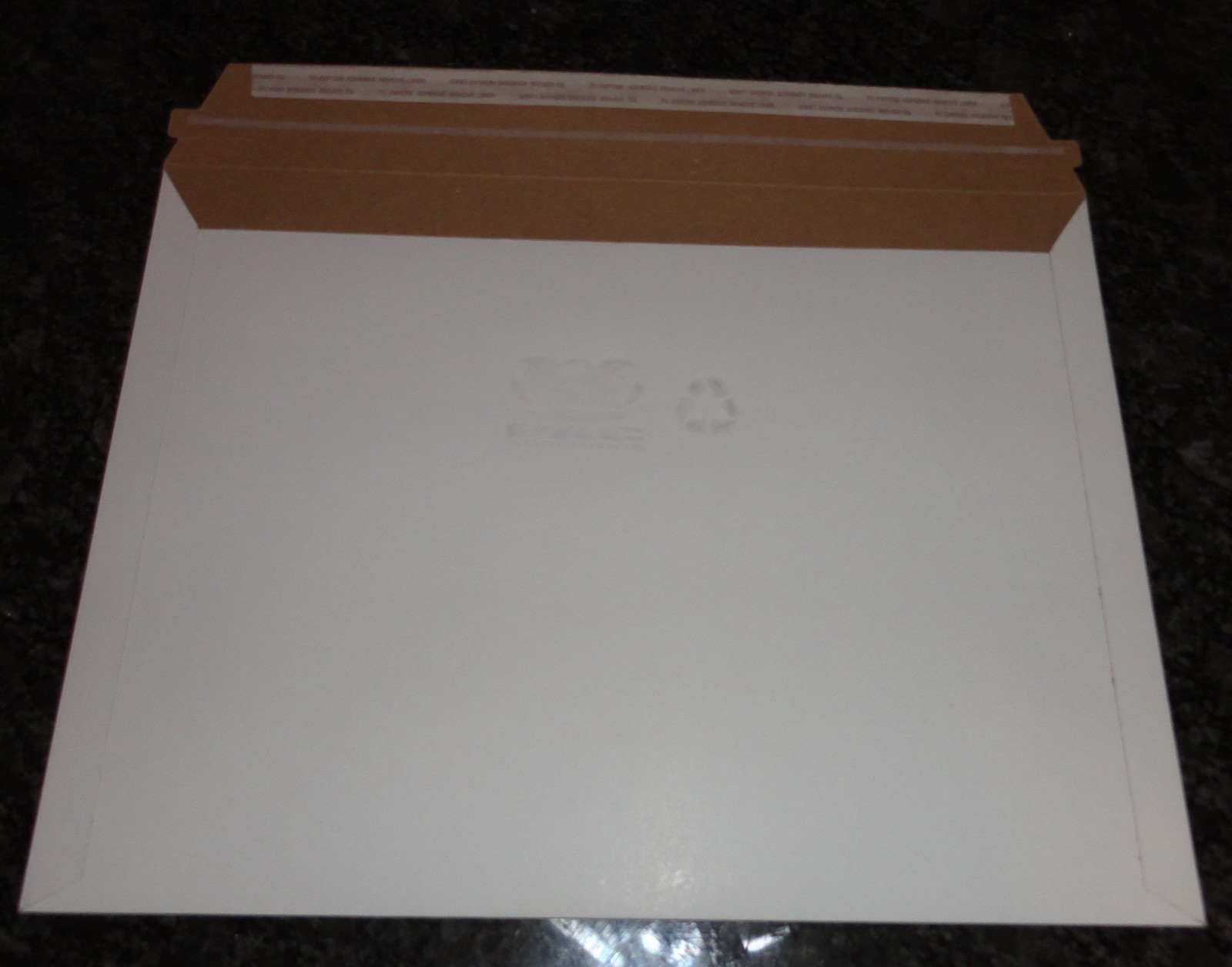 12.5 x 9.5 SELF SEAL PHOTO MAILERS STAY FLAT 25 COUNT