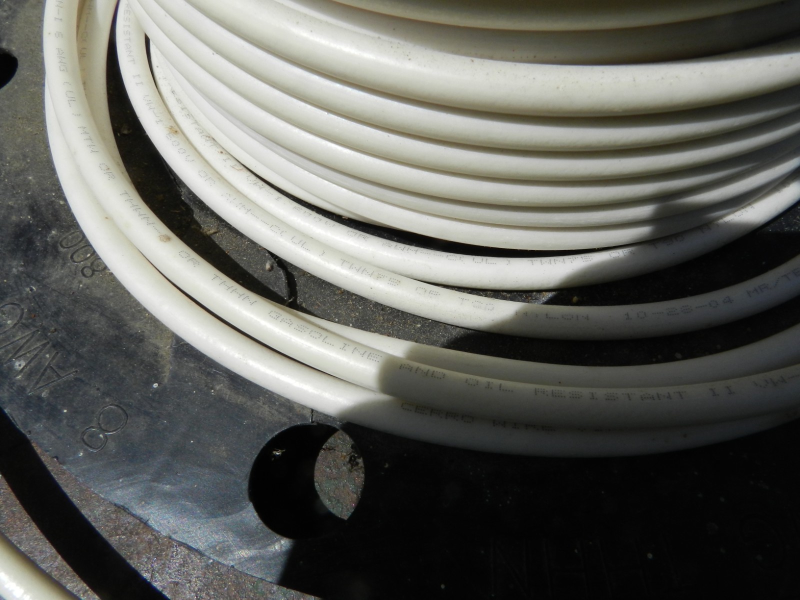 6 AWG 600 Volt Stranded Copper Building Wire Type MTW THHN THWN WHITE, Per Foot