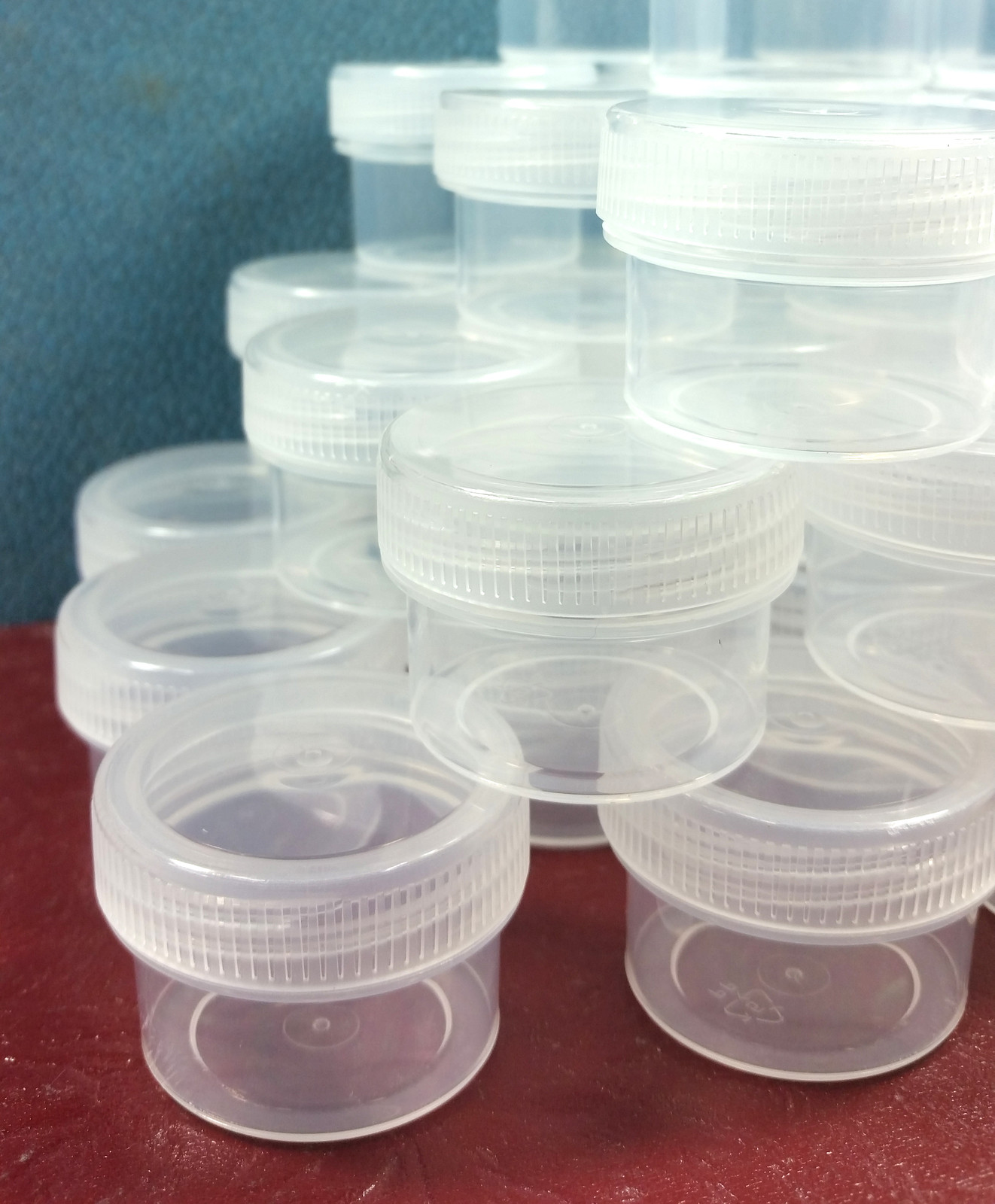 12 See Thru Plastic 1/2oz Jars Clear Screw Cap Specimen Container 3803 DecoJars
