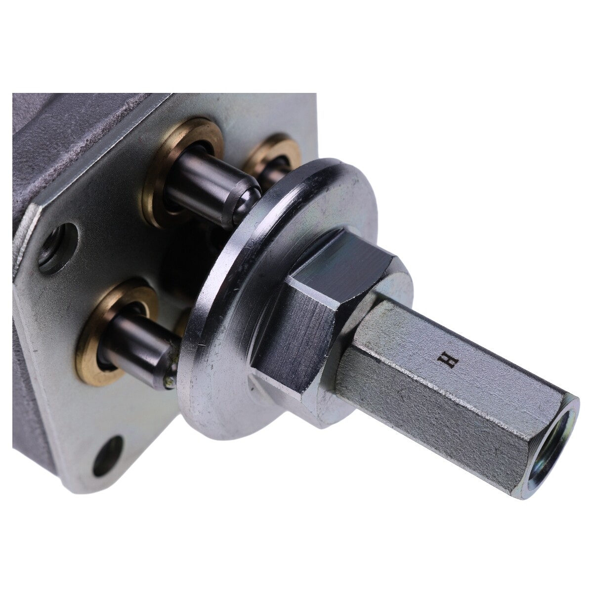 Pilot Control Valve 4681778 for John Deere 200CLC 225CLC 230CLC 450CLC 135C 160C