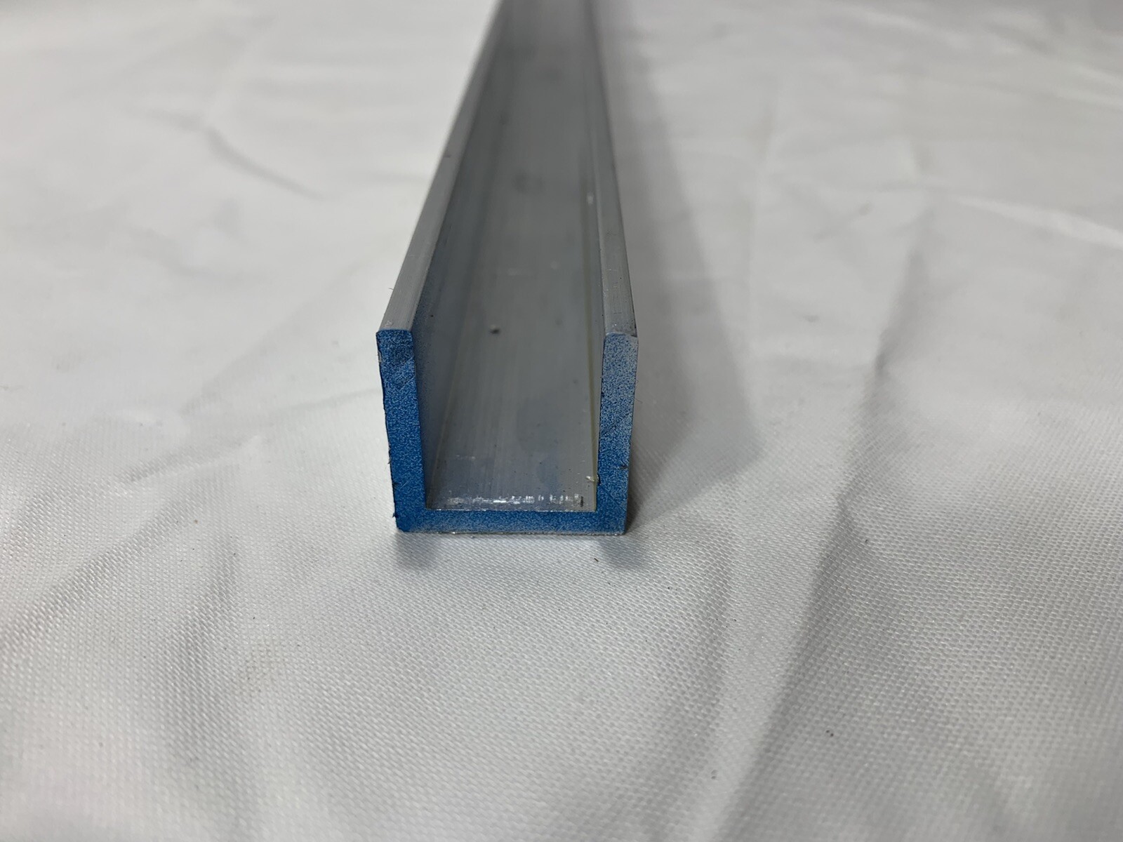 1″ X 1” X 1/8″ X 14″ Long Aluminum Channel 6063-T52 Aluminum Channel￼