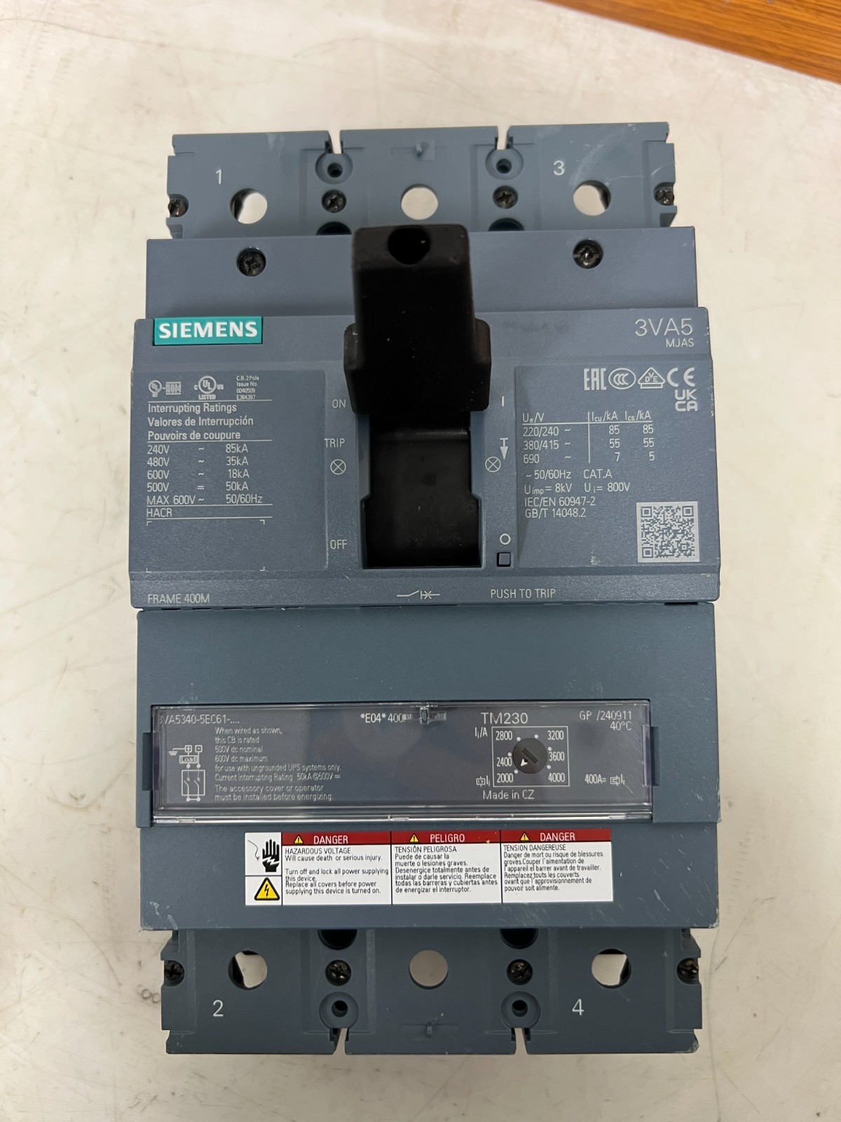 👀NEW SIEMENS 400 AMP CIRCUIT BREAKER 2P 600V 3VA5340-5EC61-0AA0 W/ 400 AMP TRIP