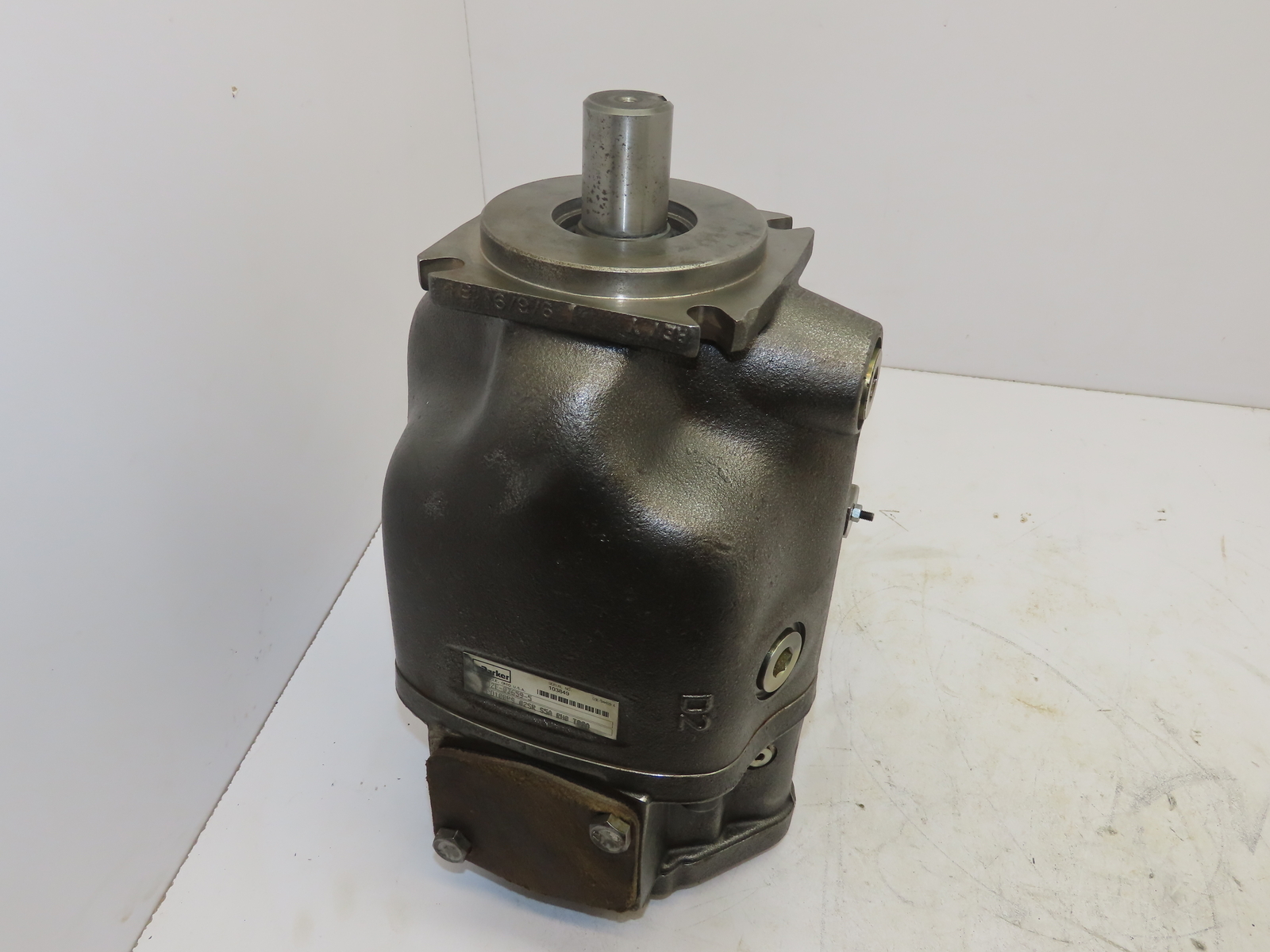 Parker Denison PD100PS 02SR S5A RH0 T00A Hydraulic Piston Pump