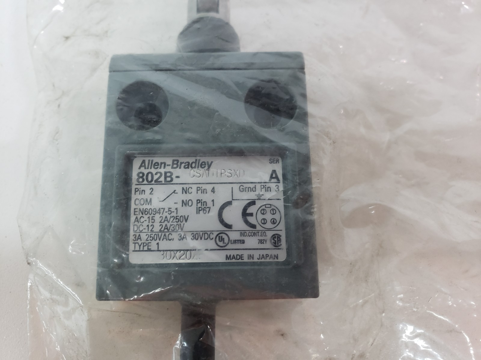 UNUSED – Allen-Bradley 802B-CSAD1BSXD4 Compact Limit Switch