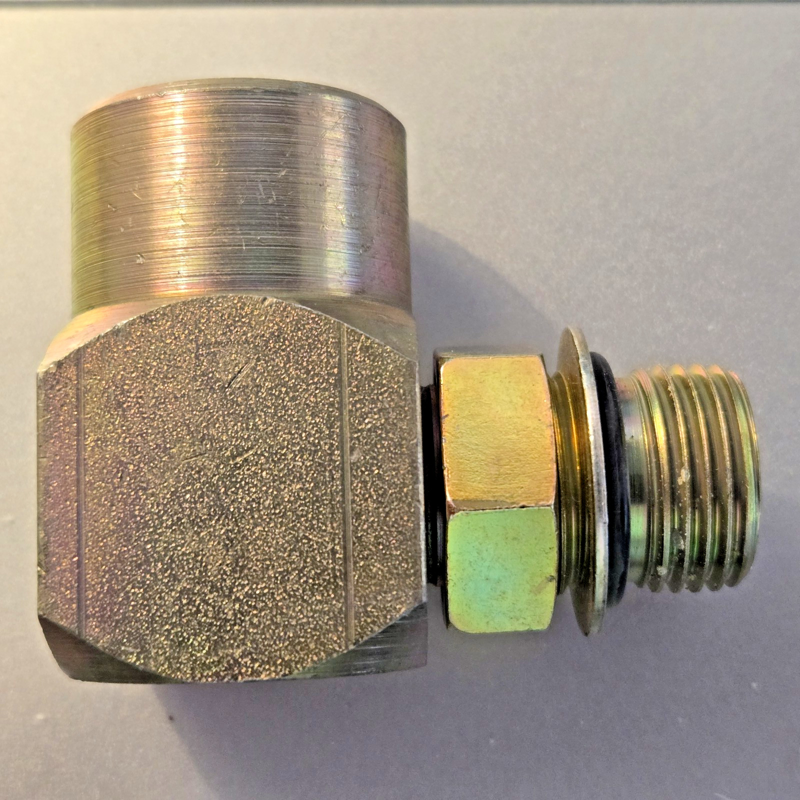 SAE 8 Male x SAE 8 Female 90 Degree Elbow / Adapter Hydraulic fitting