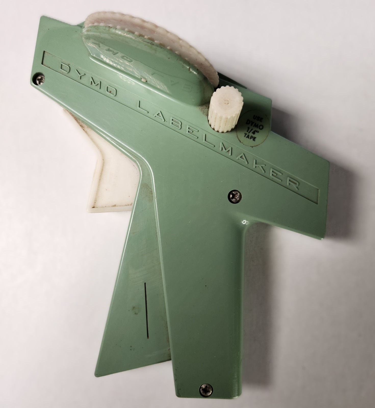 Vintage 1960’s DYMO M-4 Label Maker Green Uses 1/4″ Tape (Not Included)