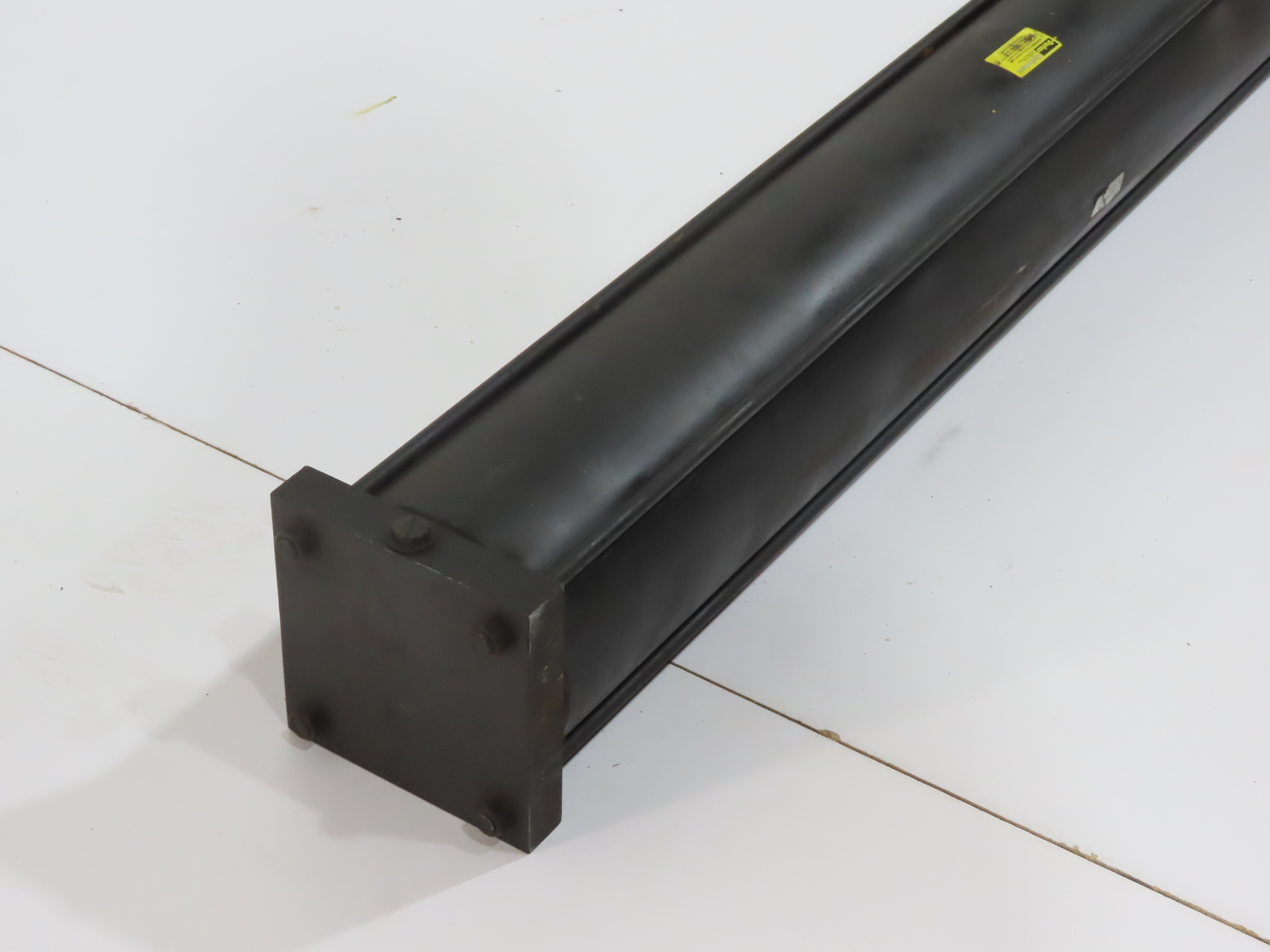 Parker 08.00 CJB2ANUVS33AC 63.000 Pneumatic Cylinder 250 PSI 8″ Bore 63″ Stroke