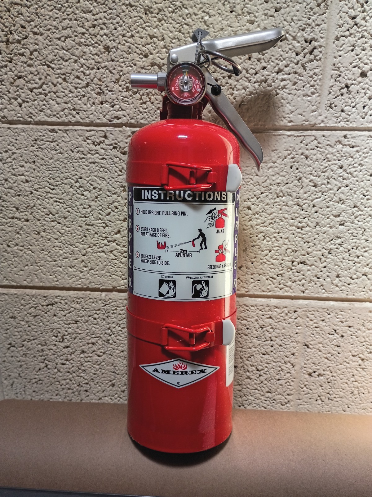 Amerex B416TS 5 lb ABC Fire Extinguisher with Marine Bracket New Sealed